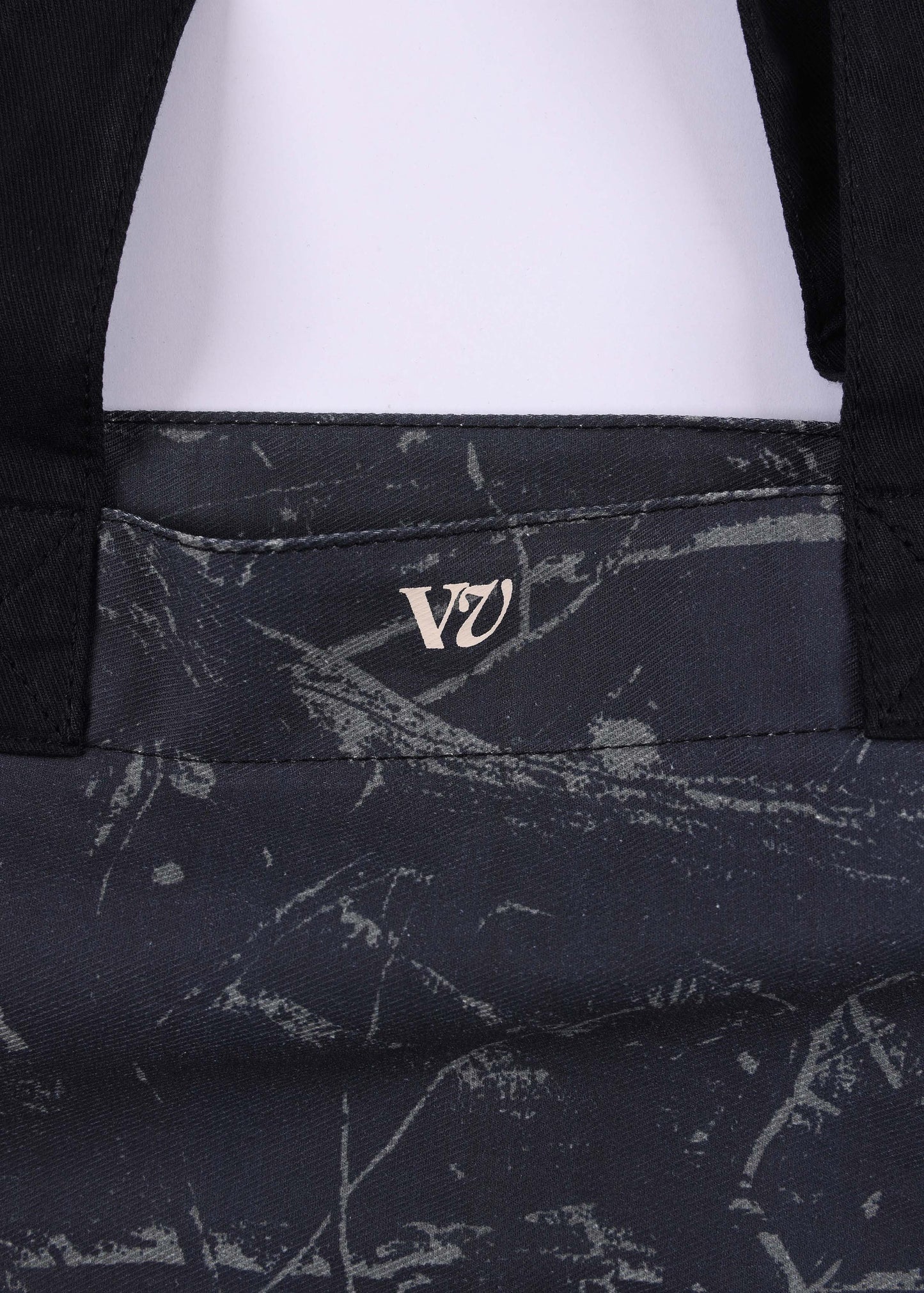 UNCOMMON TOTE BAG : BLACK CAMO