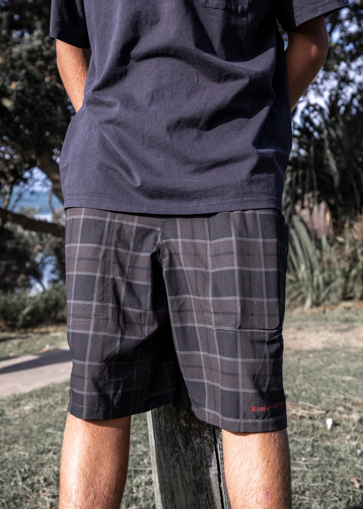 DAILY GRIND 20" SHORT : BROWN BLACK PLAID