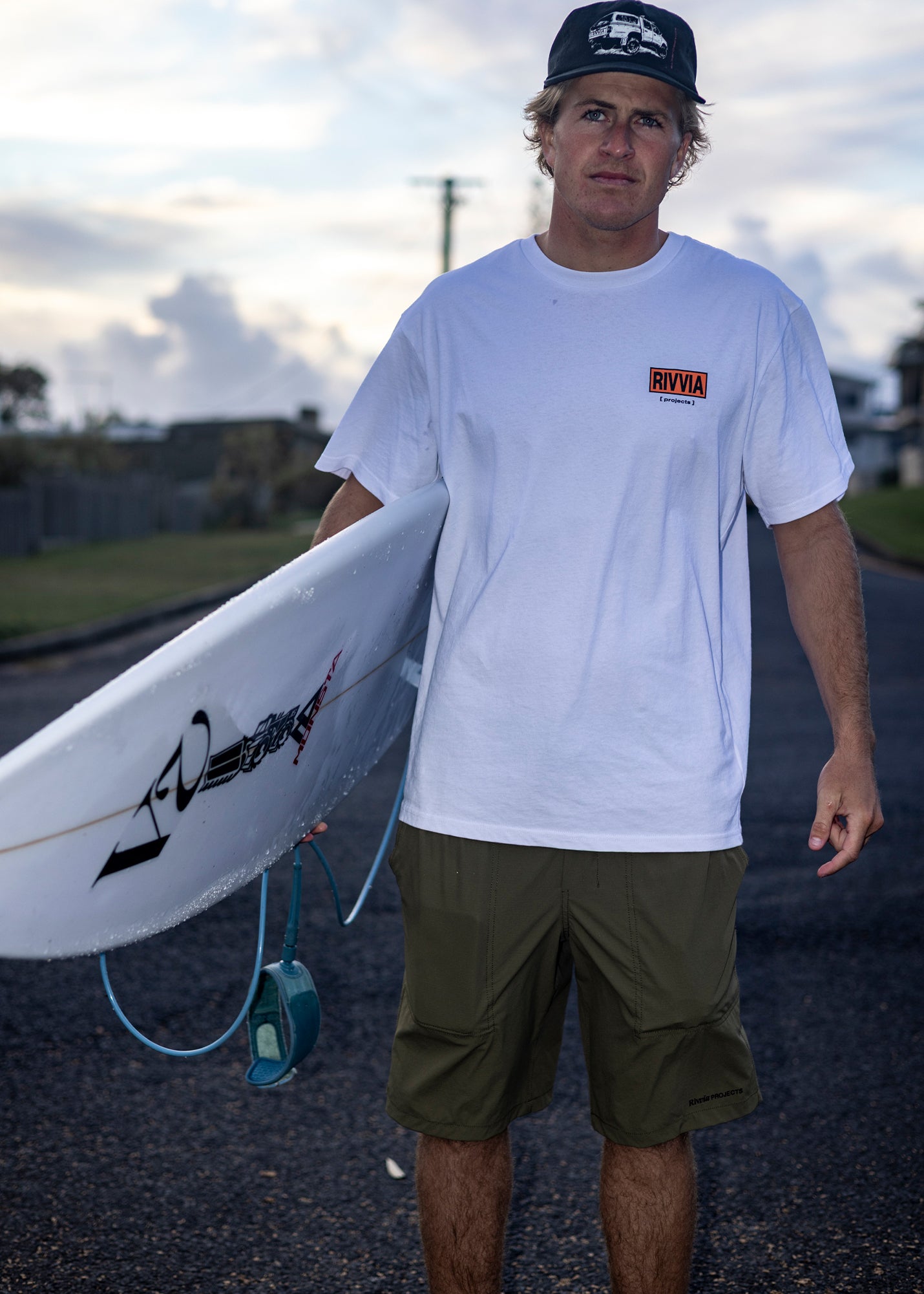 DAILY GRIND 20" SHORT : OLIVE