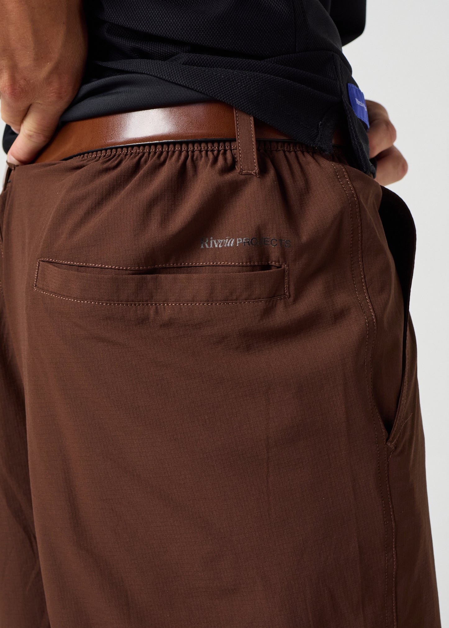 DAILY GOLF 19' SHORT : BROWN