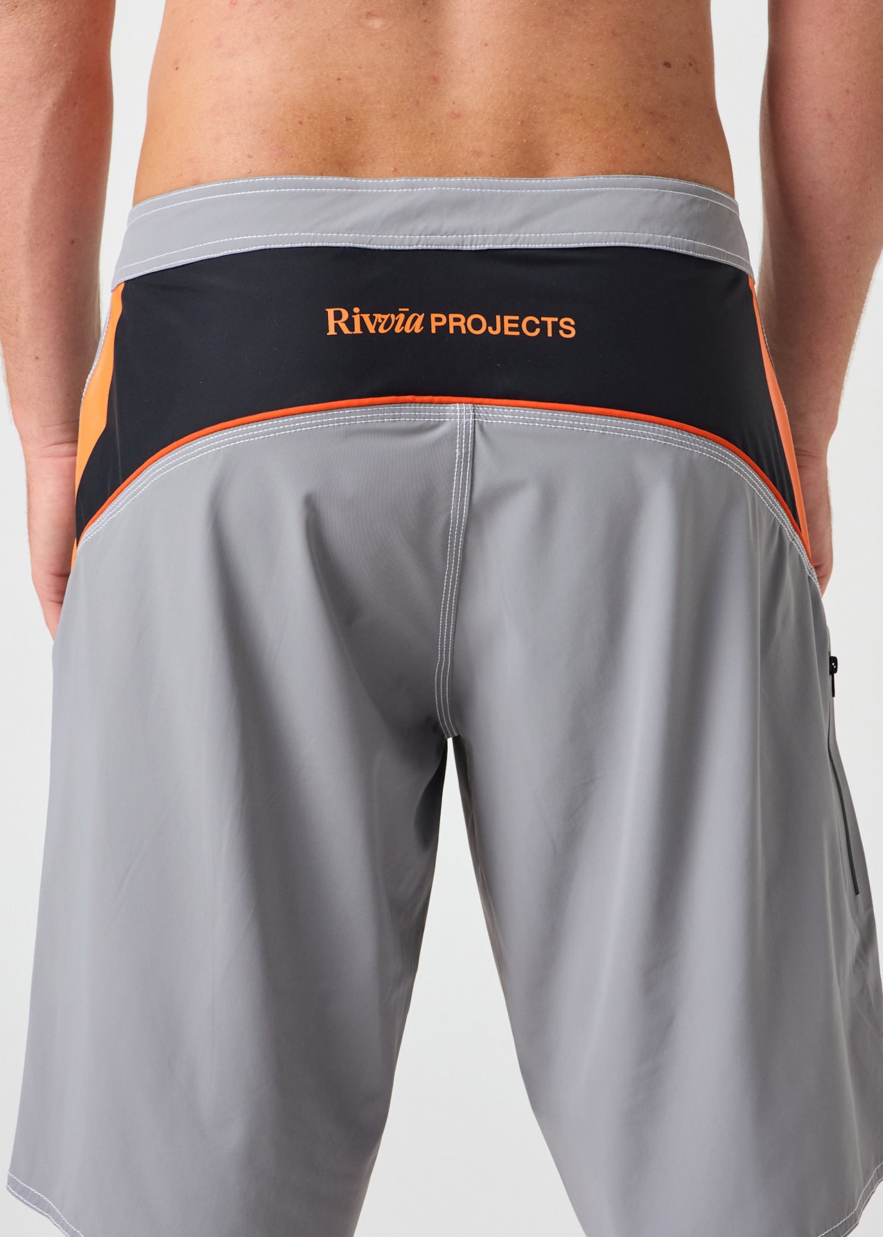 FREQUENCY 21" TRUNK : GREY ORANGE