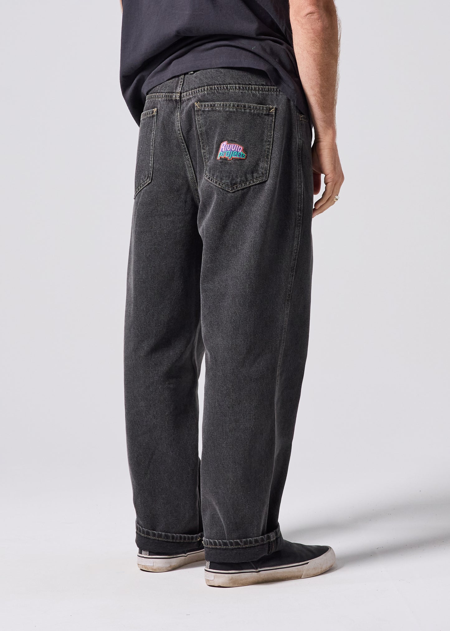 VV DENIM PANT : WORN BLACK