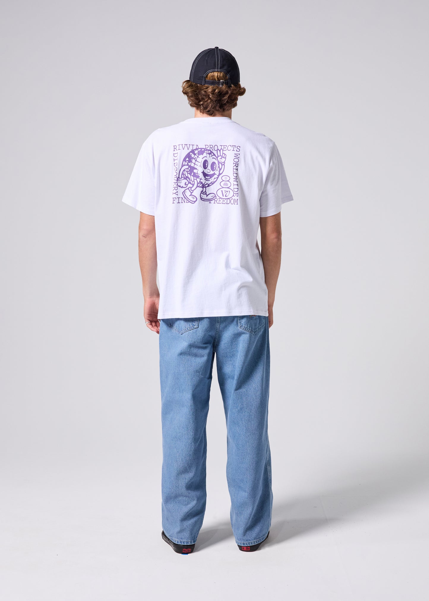 HAPPY GLOBE T-SHIRT : WHITE