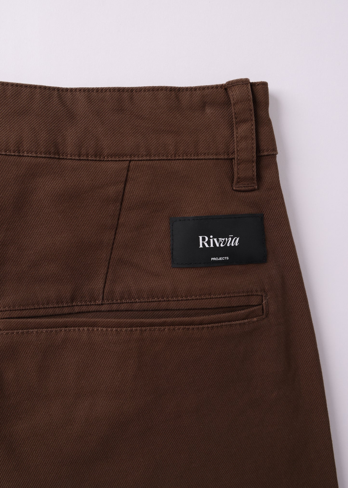JW CHINO PANT : BROWN
