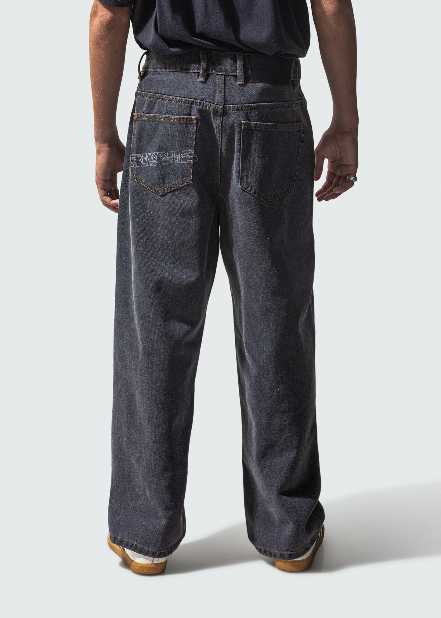 CAPITAL DENIM PANT : WORN BLACK