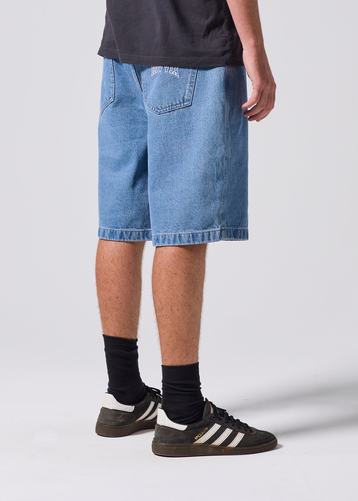 VV CLASS DENIM SHORT : WORN BLUE