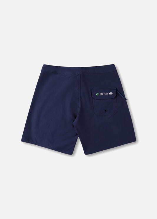 CLASS 18.5' TRUNK : DARK BLUE