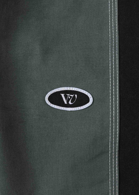 LOGGER 18' TRUNK : OLIVE BLACK