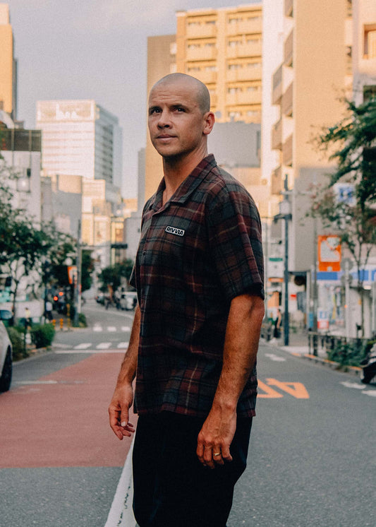 VV PLAID SS SHIRT : BLACK BROWN