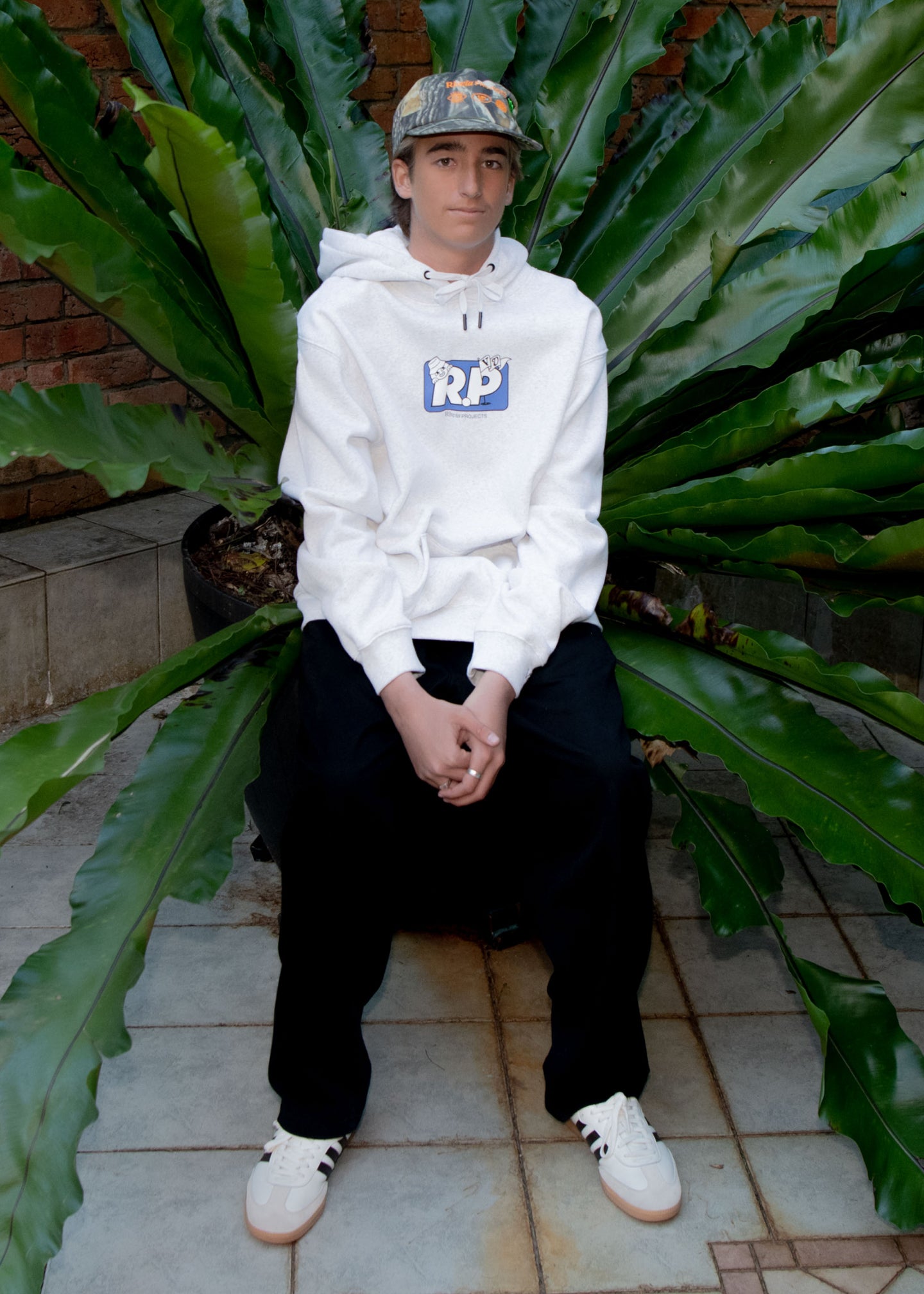 OUR BUDDY HOOD : GREY MARLE