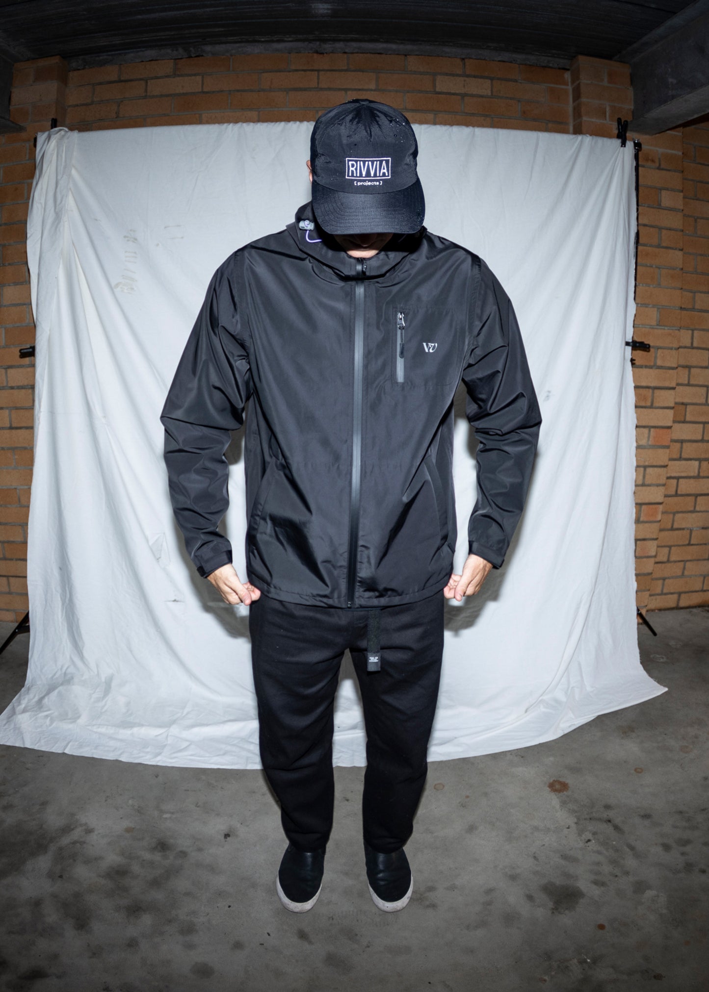 DISCOVERY WATERPROOF JACKET : BLACK