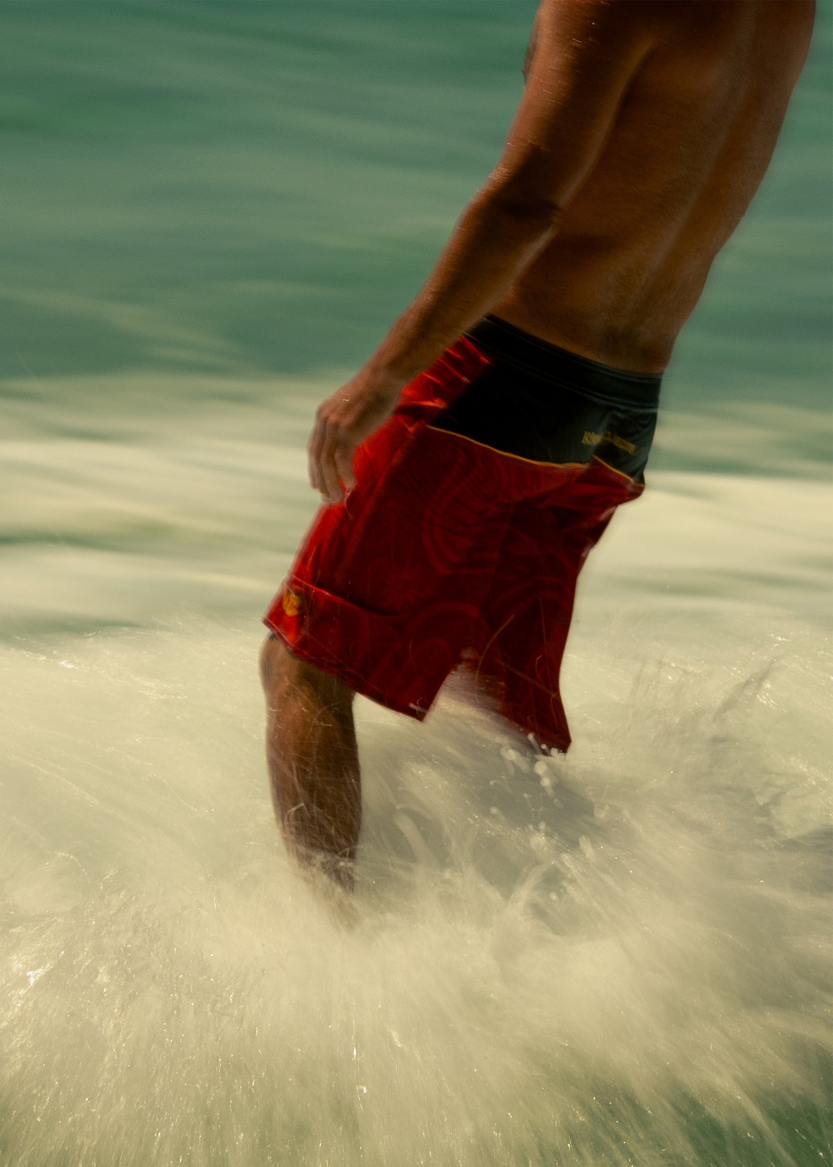 FREQUENCY SERPENT 21" TRUNK : RED