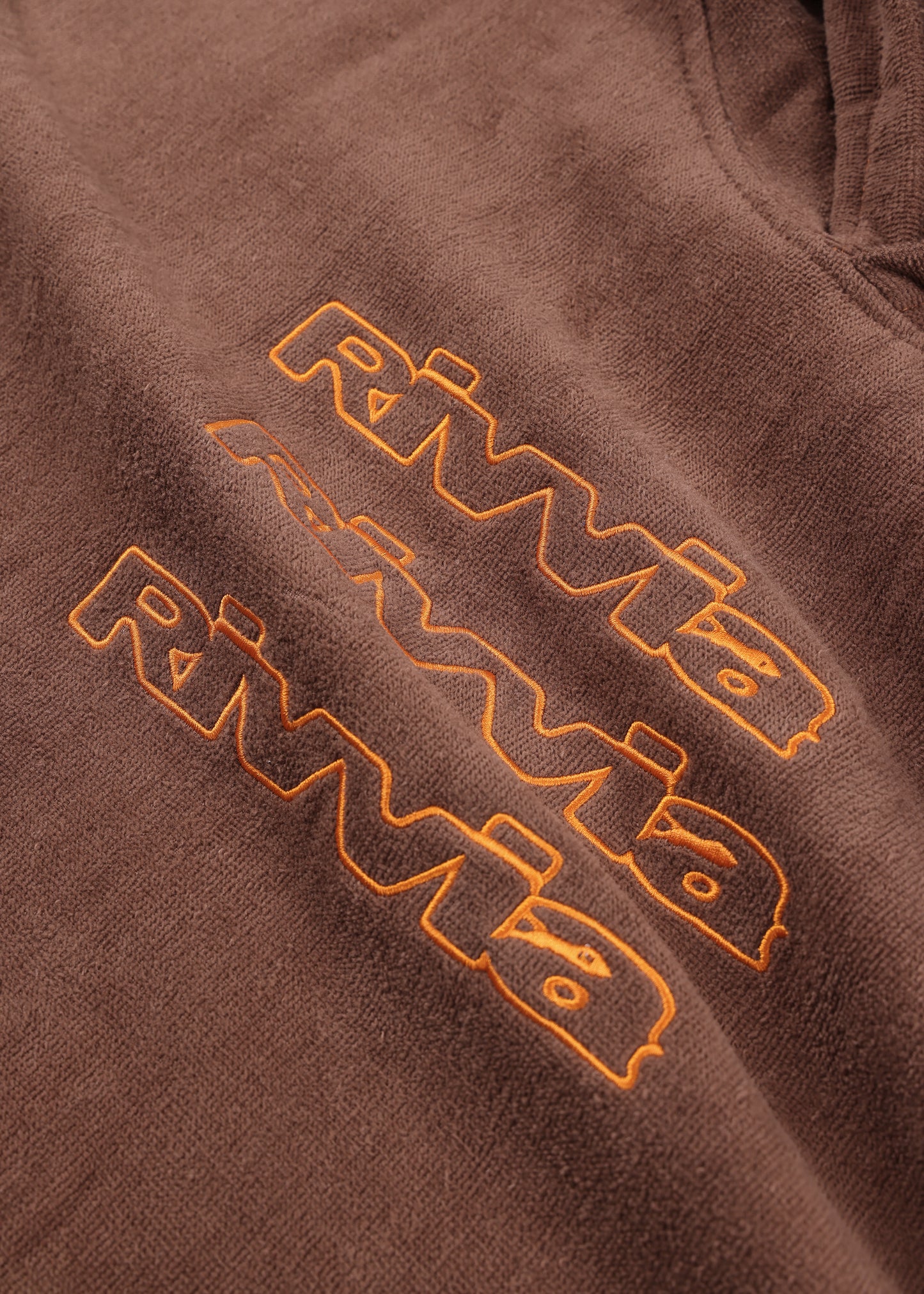 PROJECTS HOODIE TOWEL : BROWN