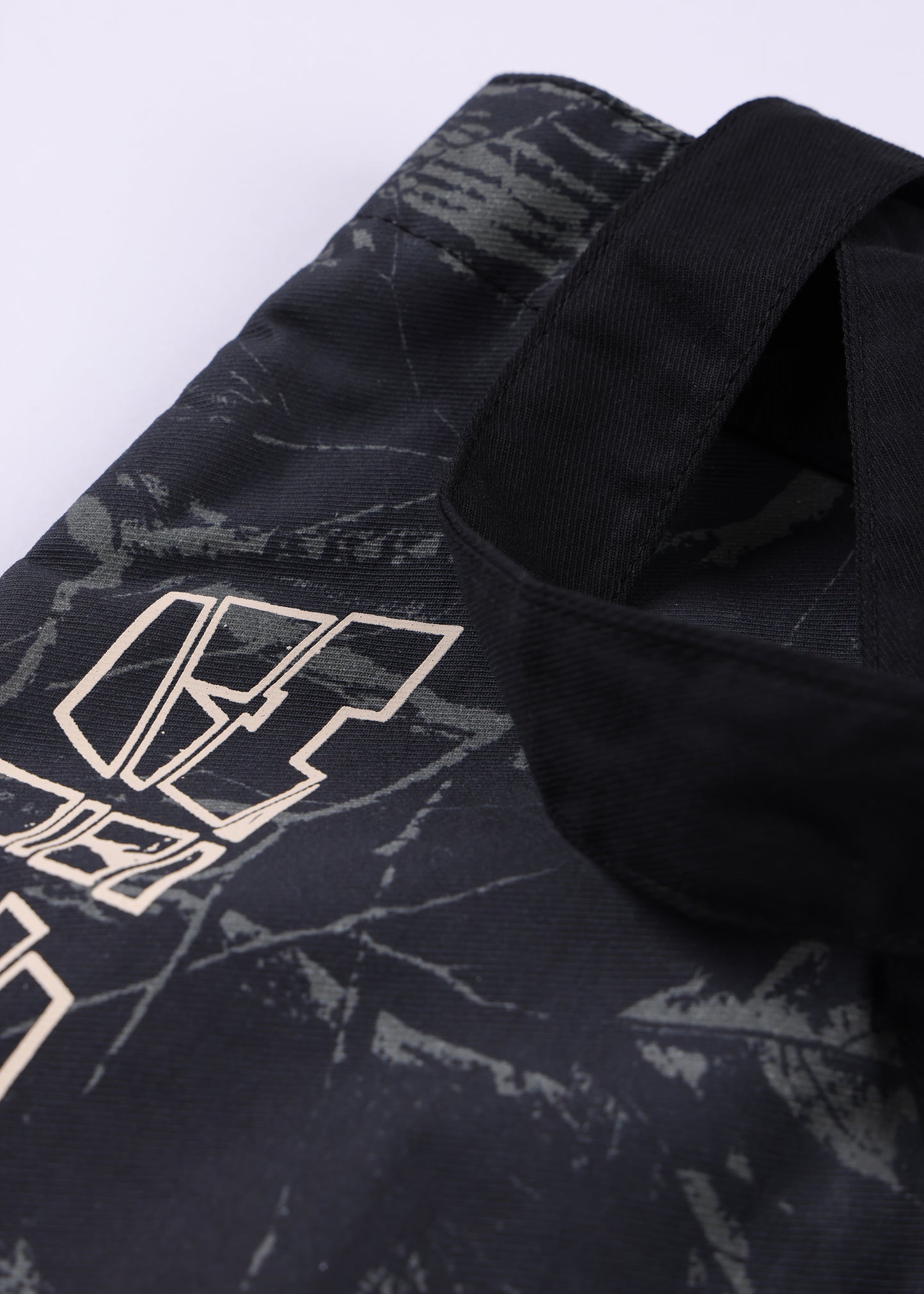UNCOMMON TOTE BAG : BLACK CAMO