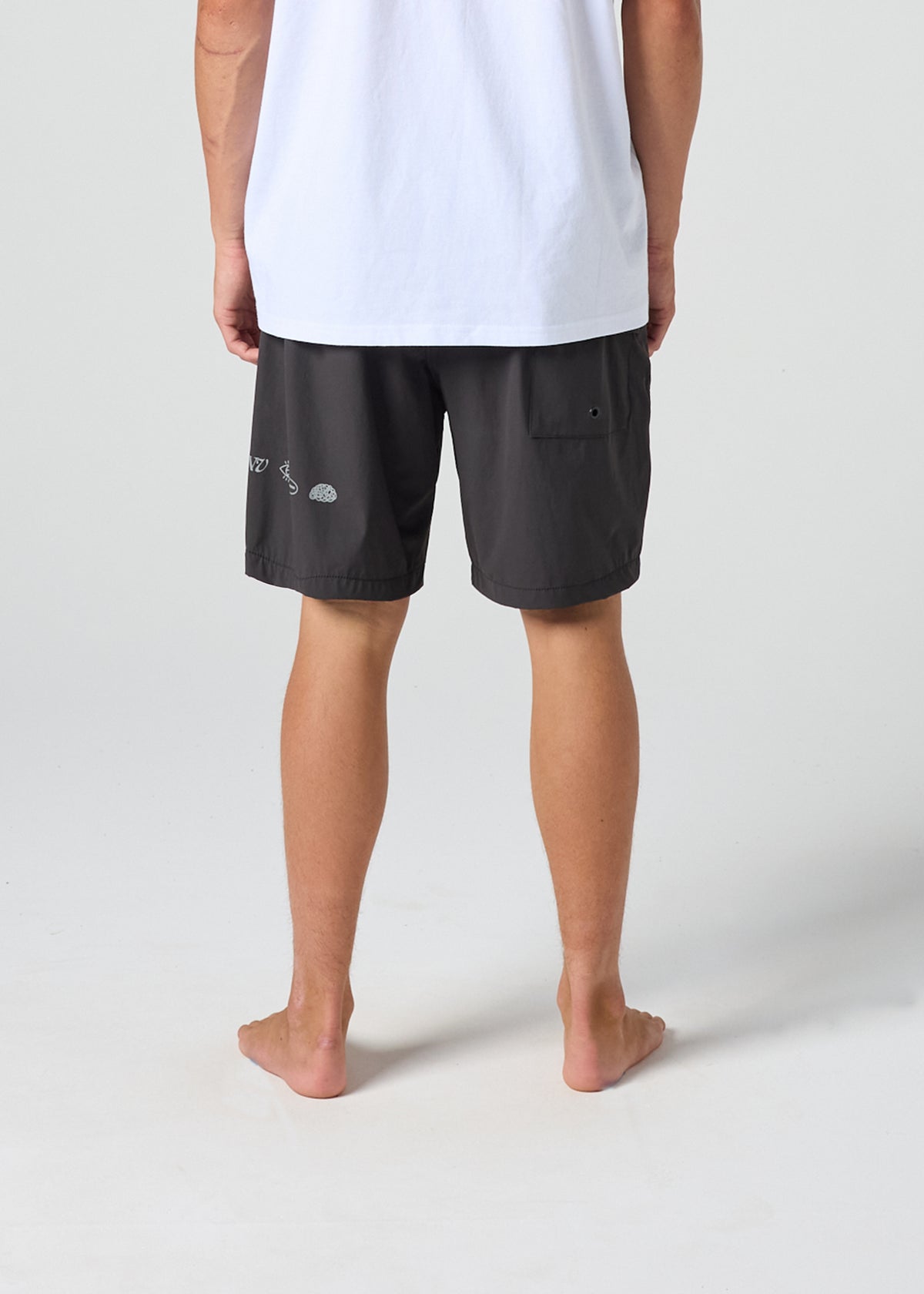 DAILY RIDE SHORTS : CHARCOAL
