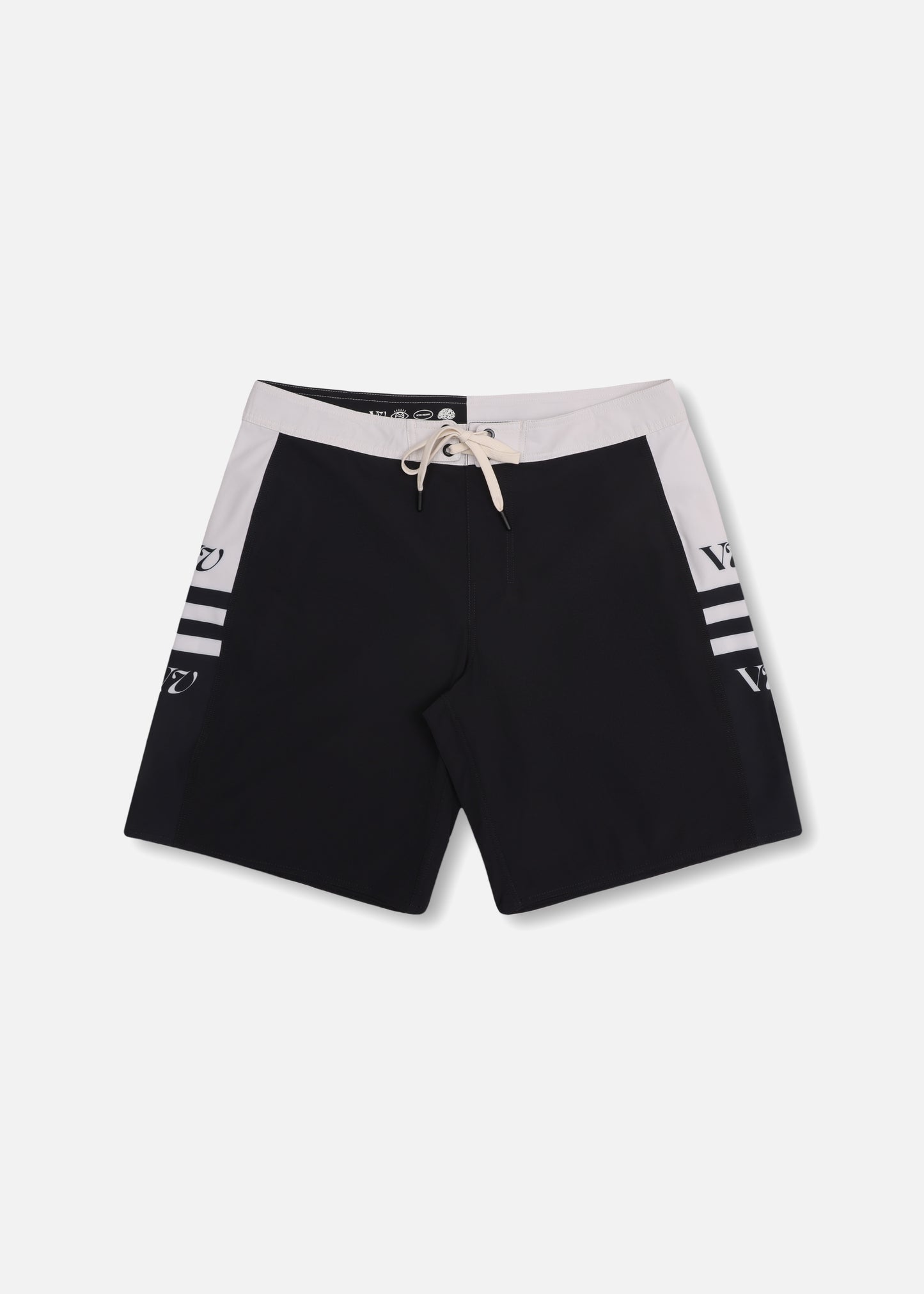 DISCLOSURE 20" TRUNK : BLACK BONE