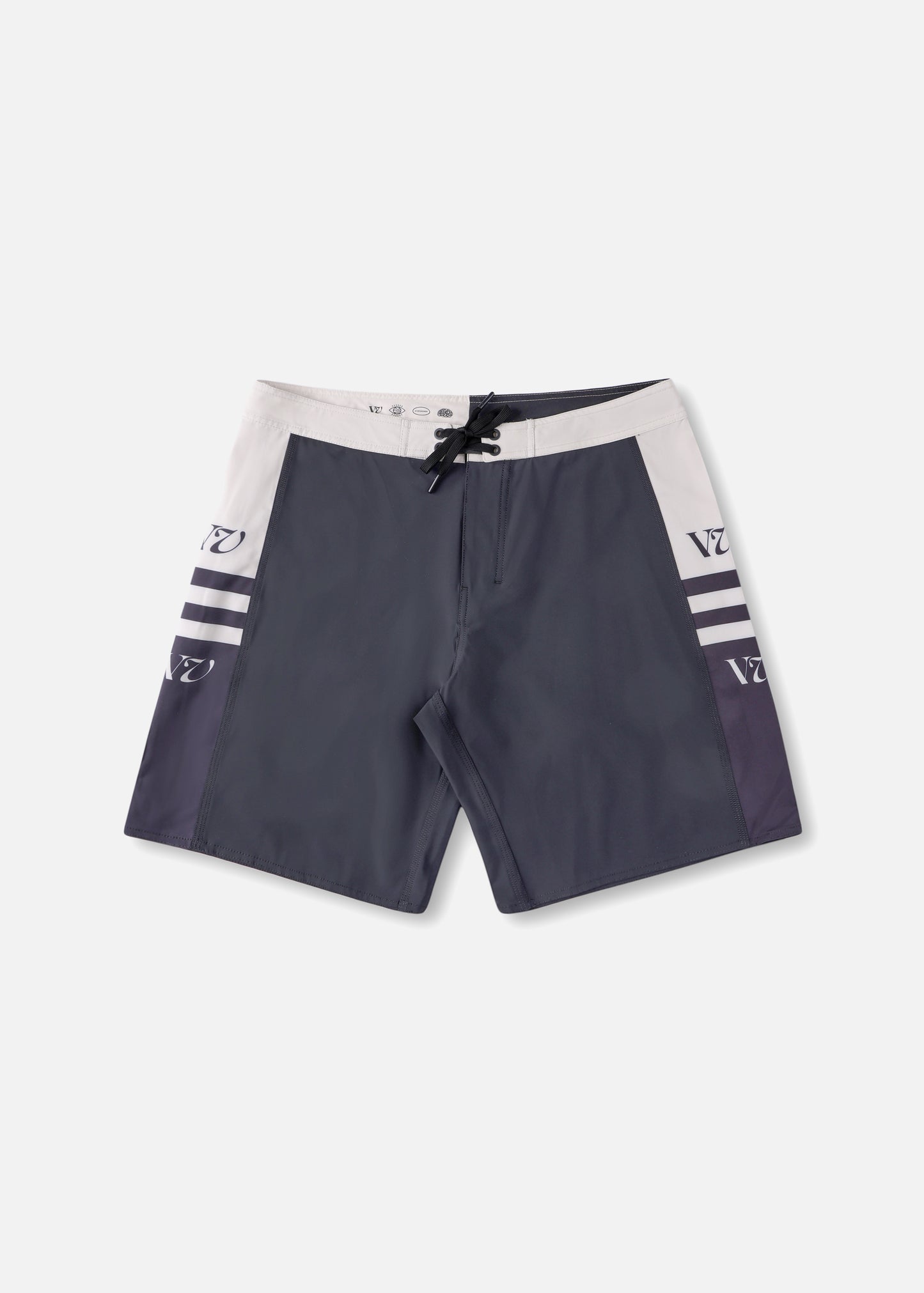 DISCLOSURE 20" TRUNK : CHARCOAL BONE