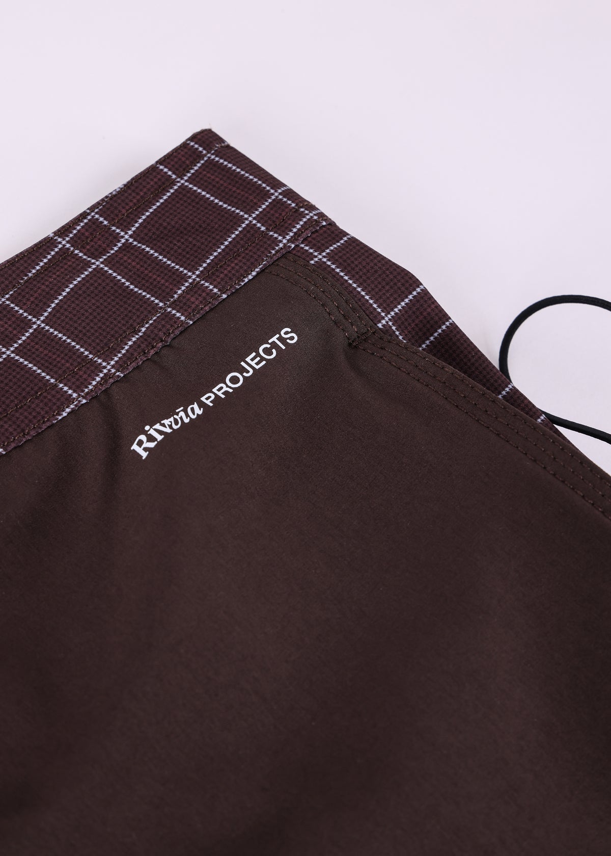 DISCLOSURE 20" TRUNK : BROWN HOUNDSTOOTH