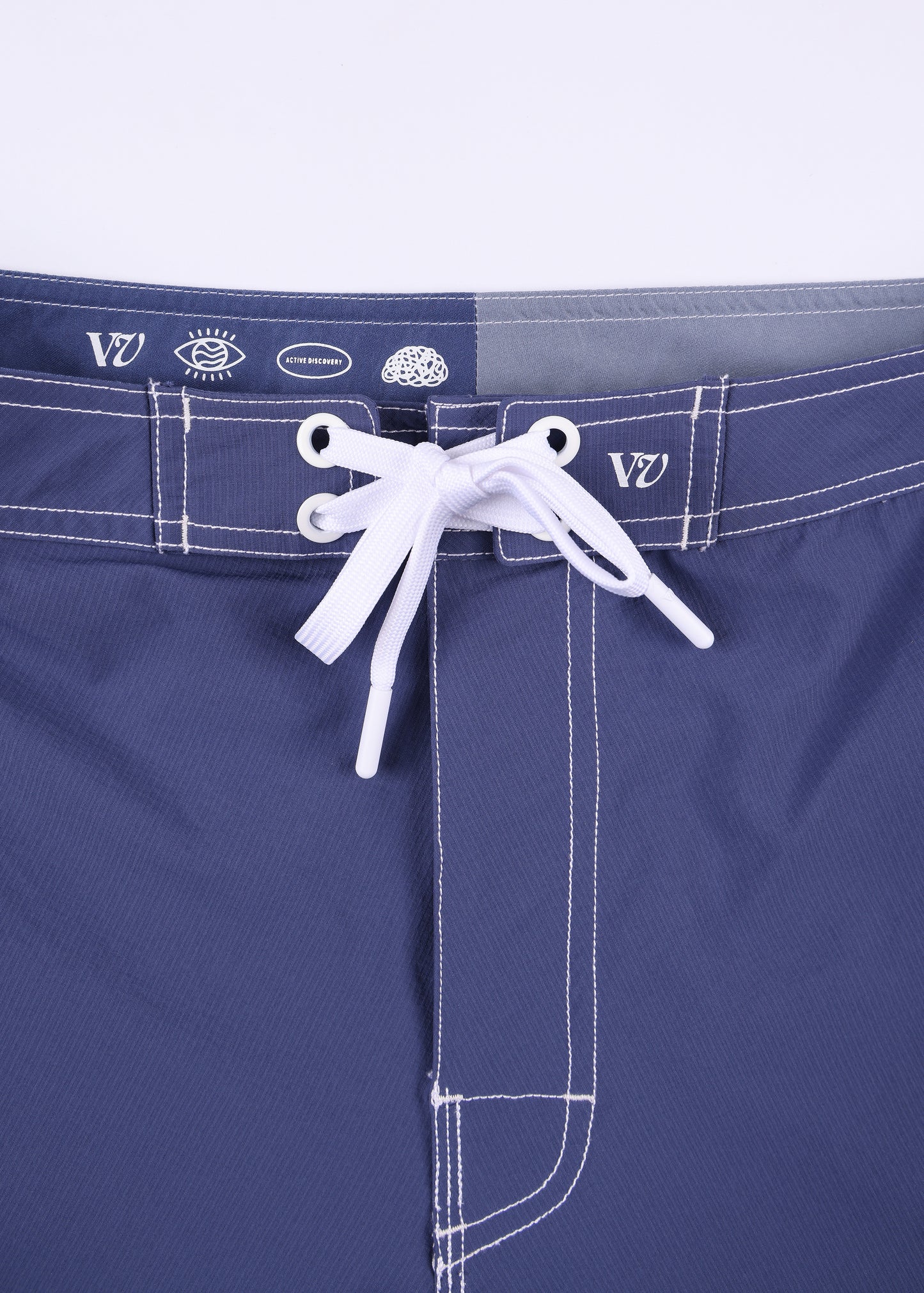 PASSAGE 21" TRUNK : DARK BLUE