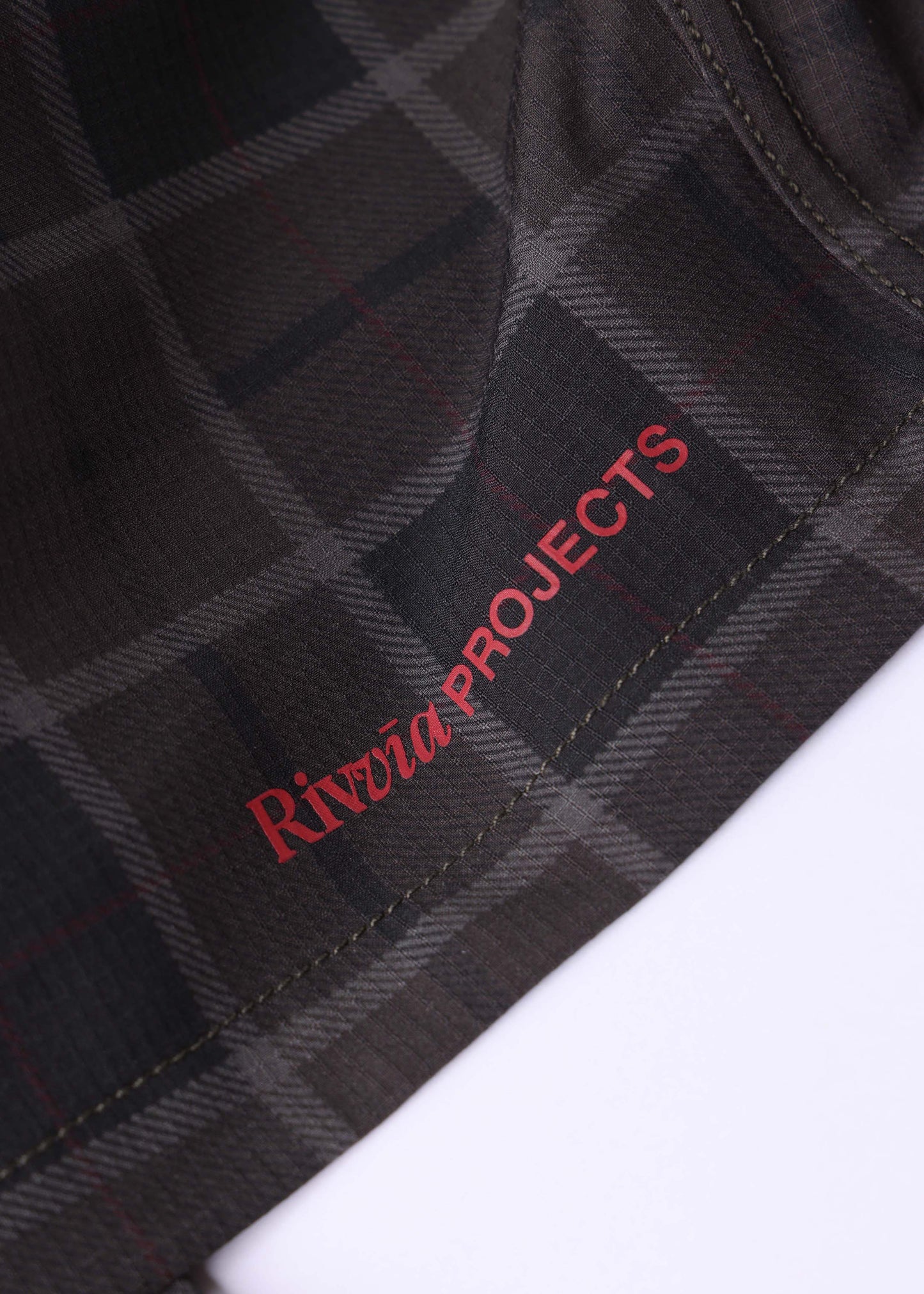 DAILY GRIND 20" SHORT : BROWN BLACK PLAID