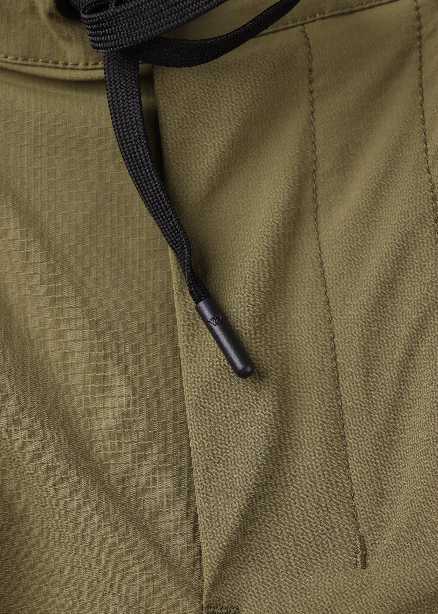 DAILY GRIND 20" SHORT : OLIVE