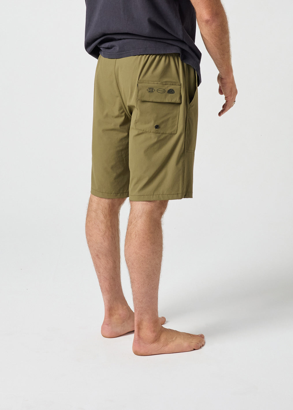 DAILY GRIND 20" SHORT : OLIVE
