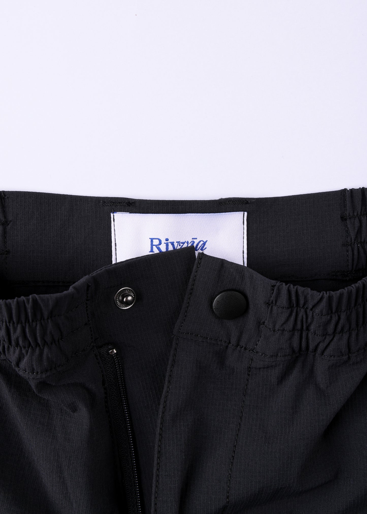 DAILY GOLF 19' SHORT : BLACK
