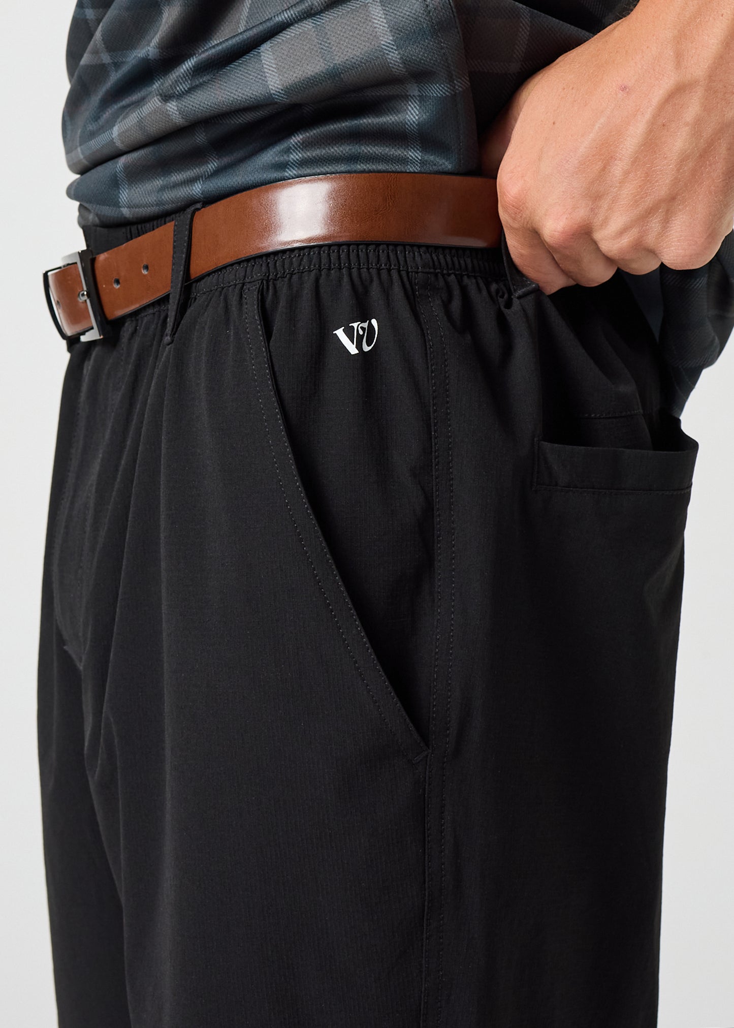 DAILY GOLF 19" SHORT : BLACK