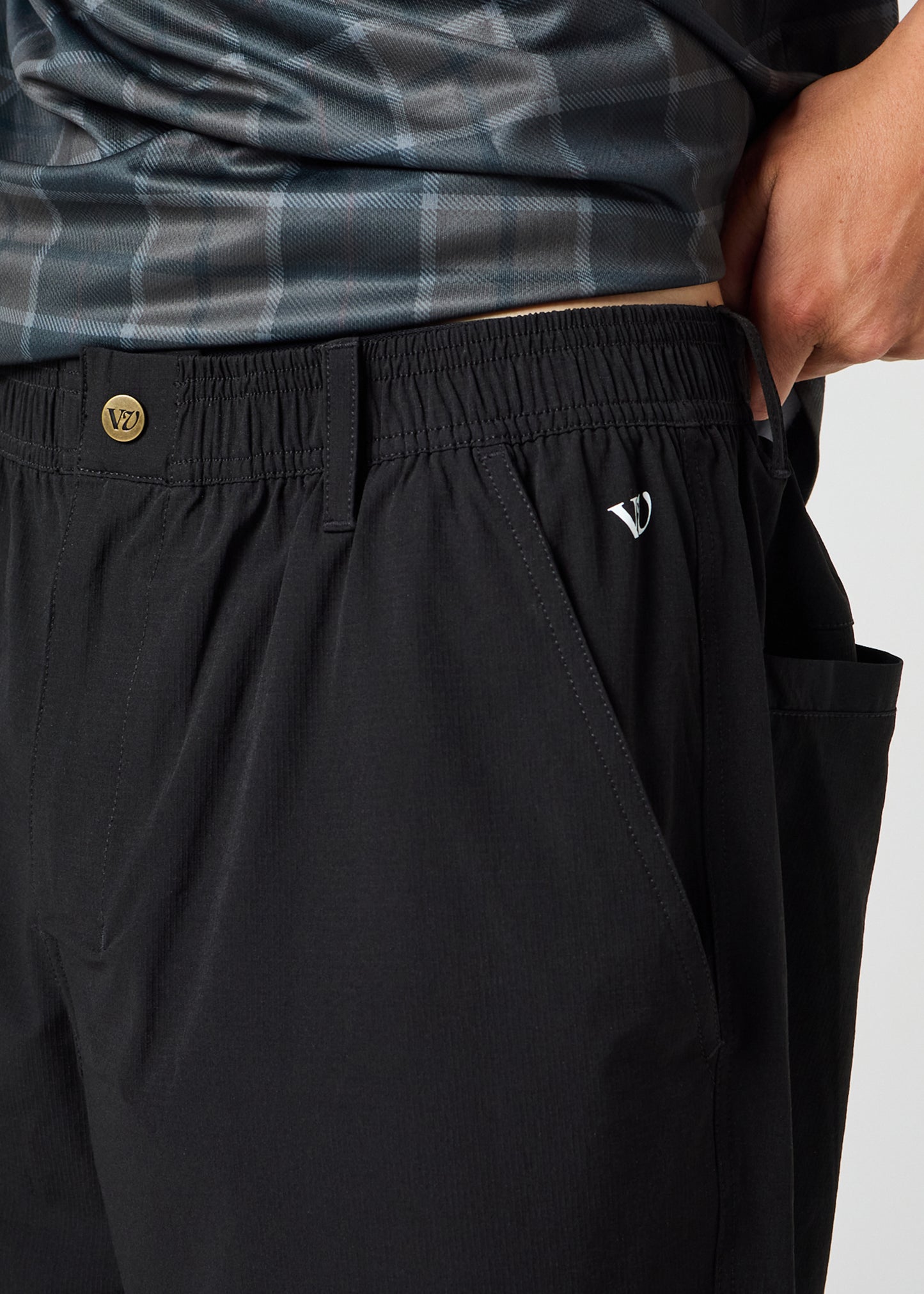 DAILY GOLF 19" SHORT : BLACK