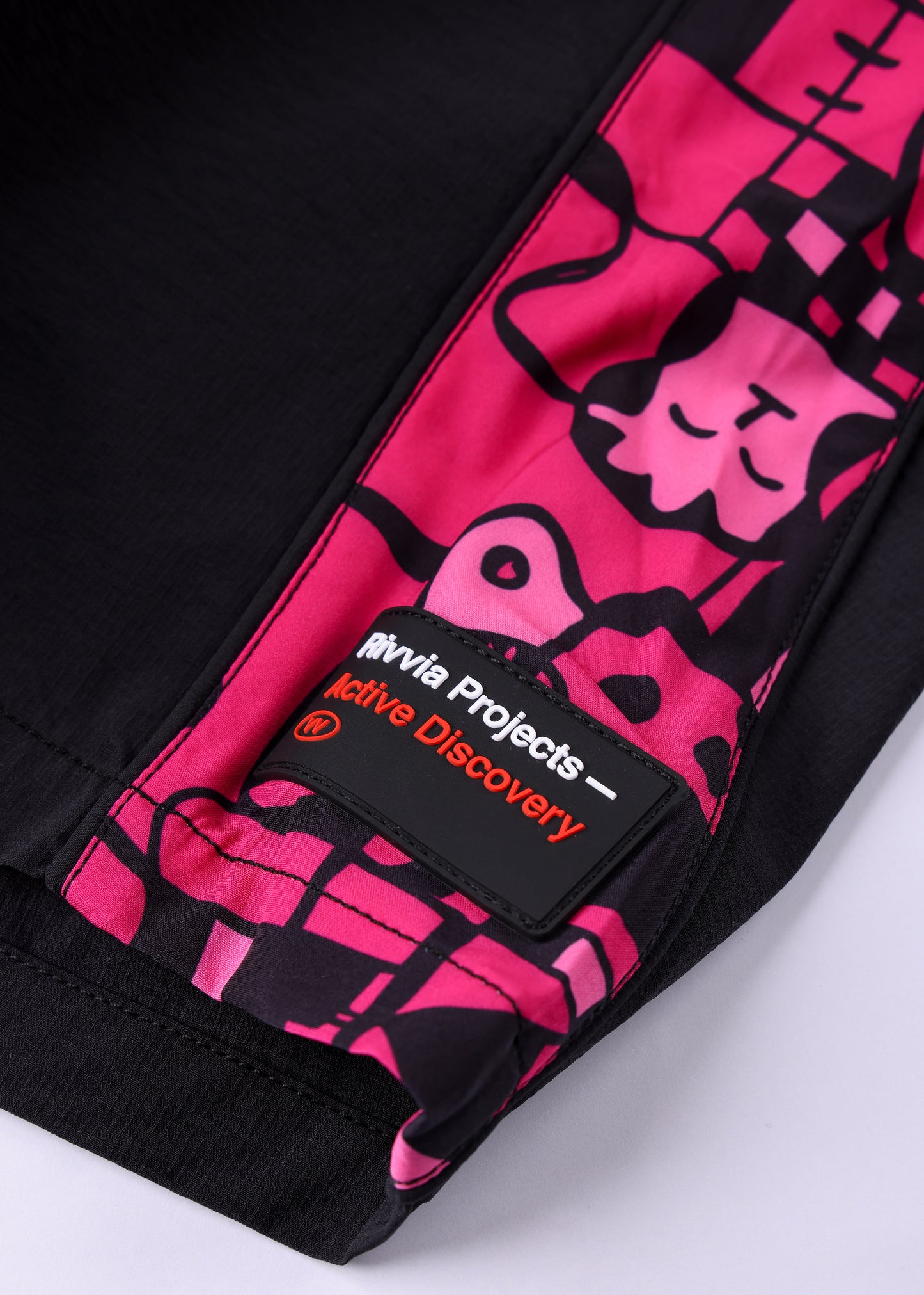 DAILY RIDE JW SHORT : BLACK PINK