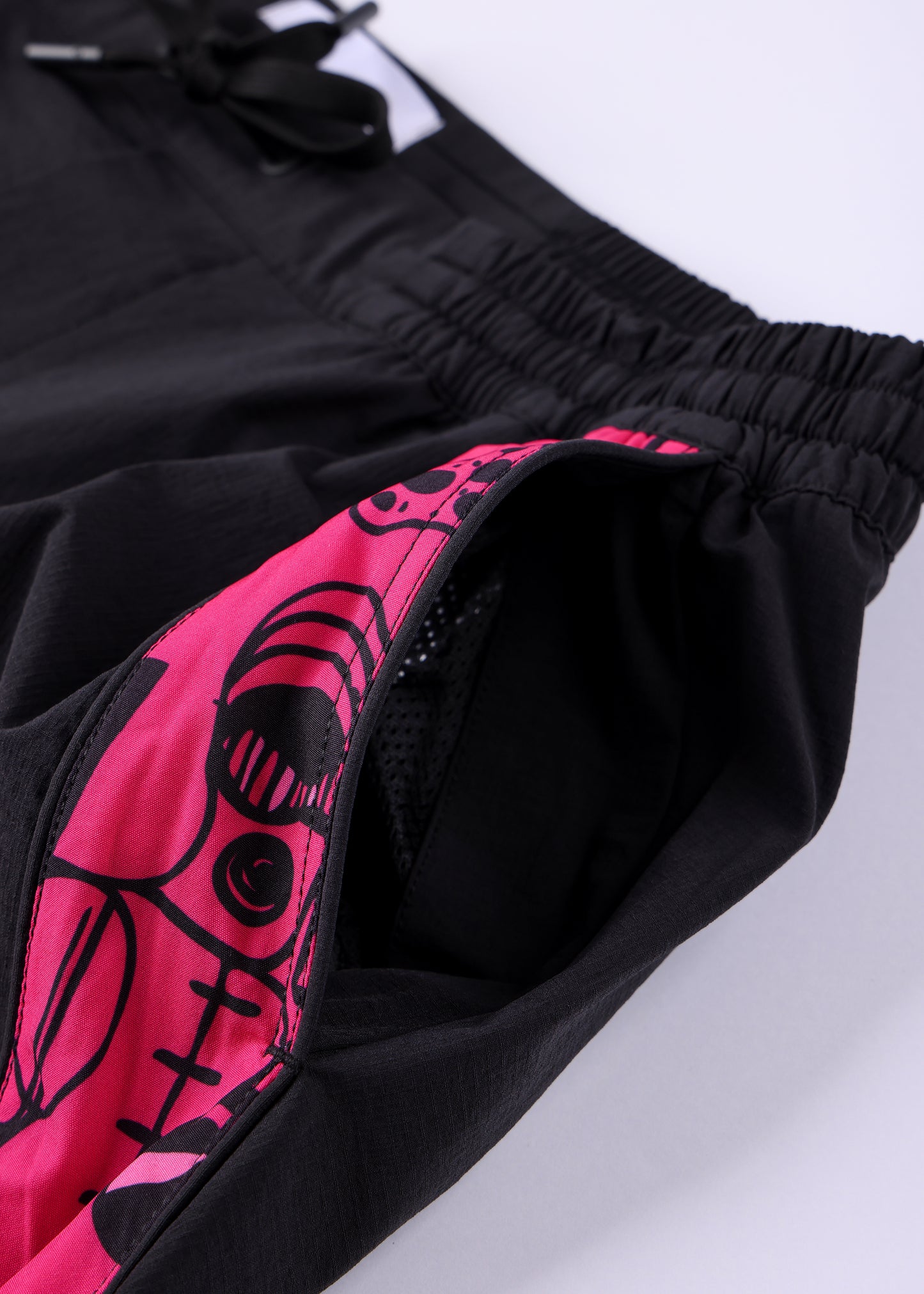 DAILY RIDE JW SHORT : BLACK PINK