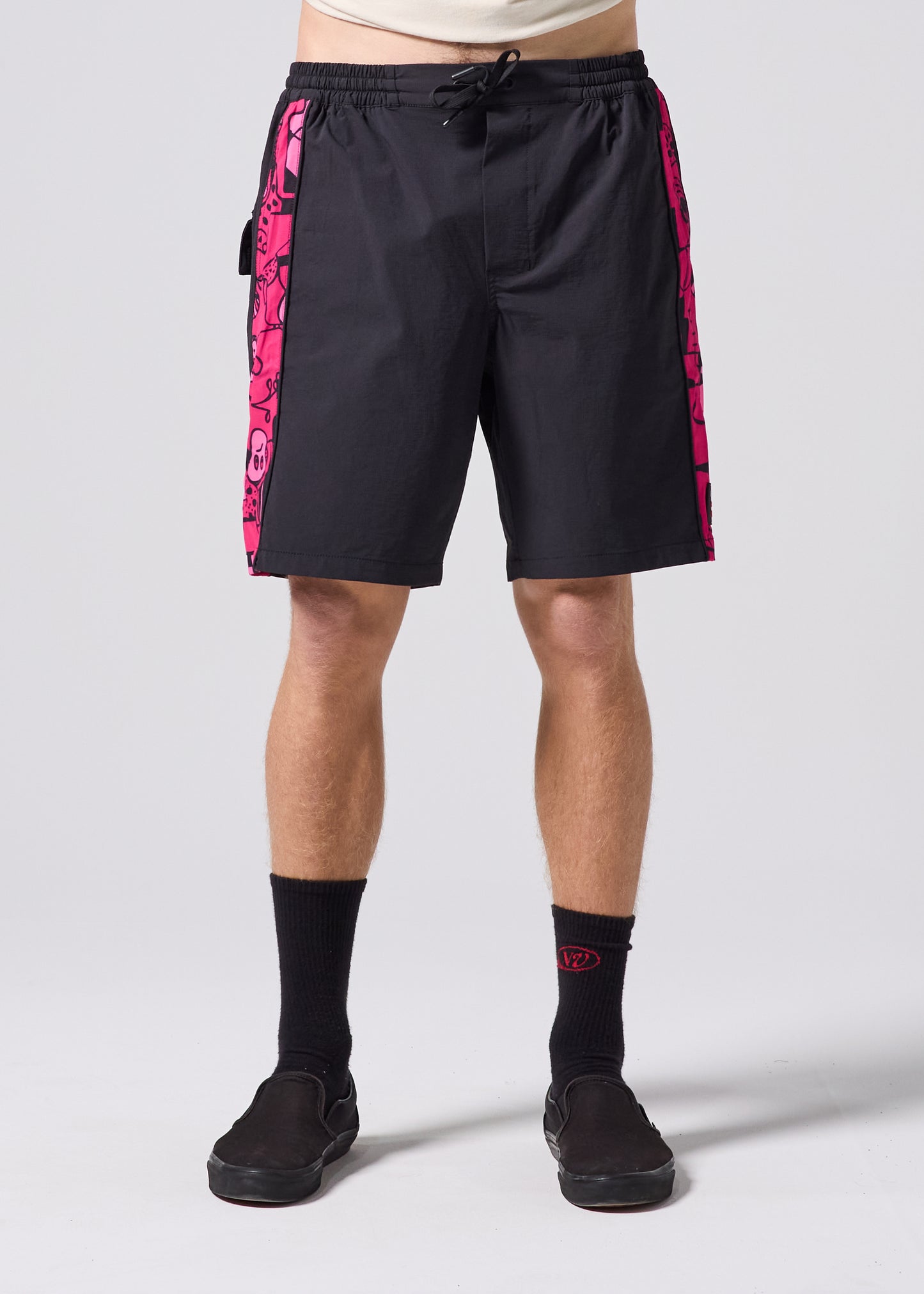 DAILY RIDE JW SHORT : BLACK PINK