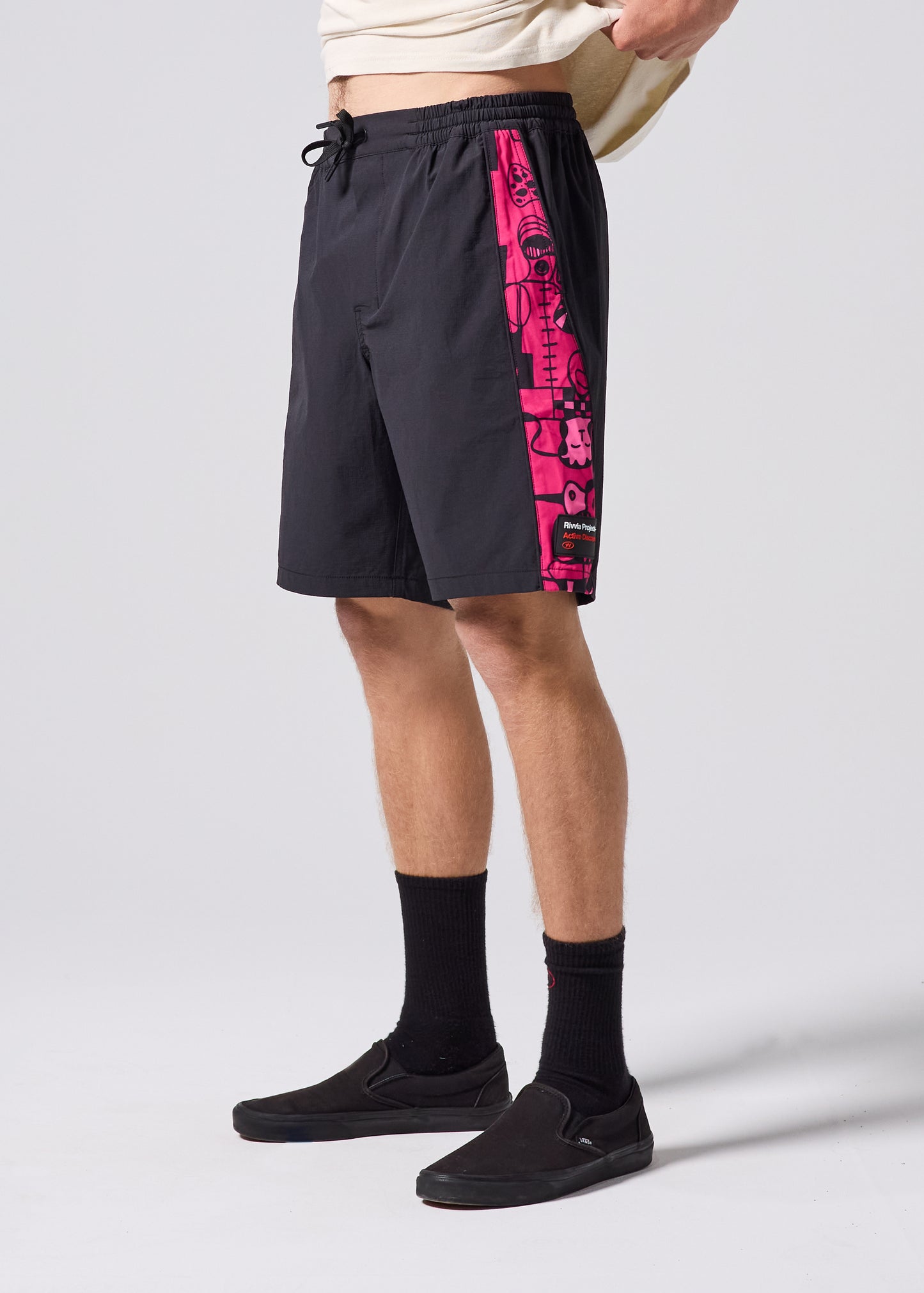 DAILY RIDE JW SHORT : BLACK PINK