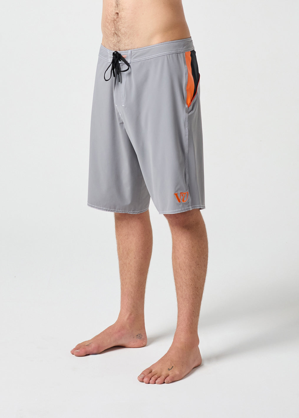 FREQUENCY 21" TRUNK : GREY ORANGE