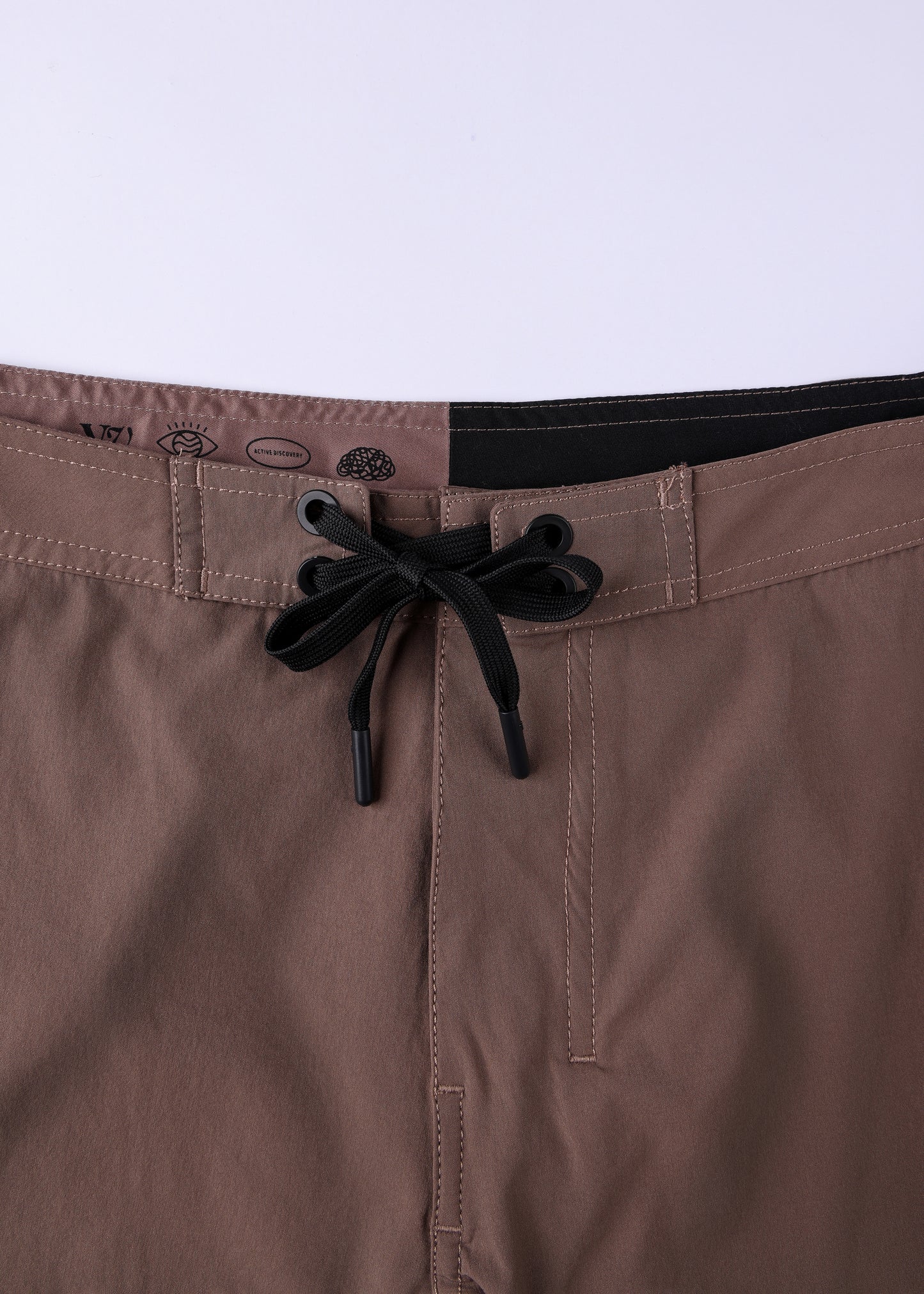 STEREO 19" GRILL TRUNK : BROWN