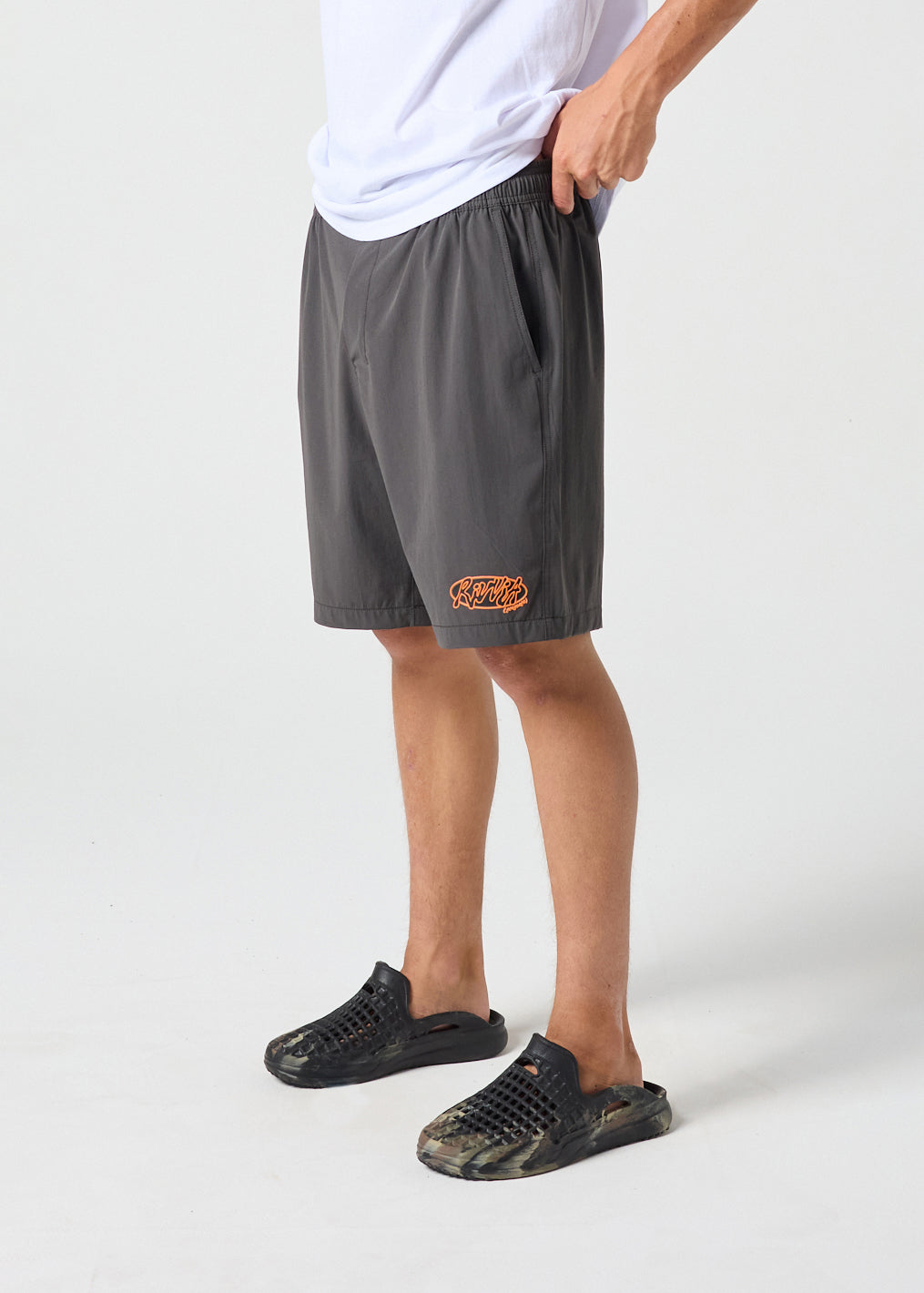 DAILY RIDE OVAL GRAF SHORT : CHARCOAL