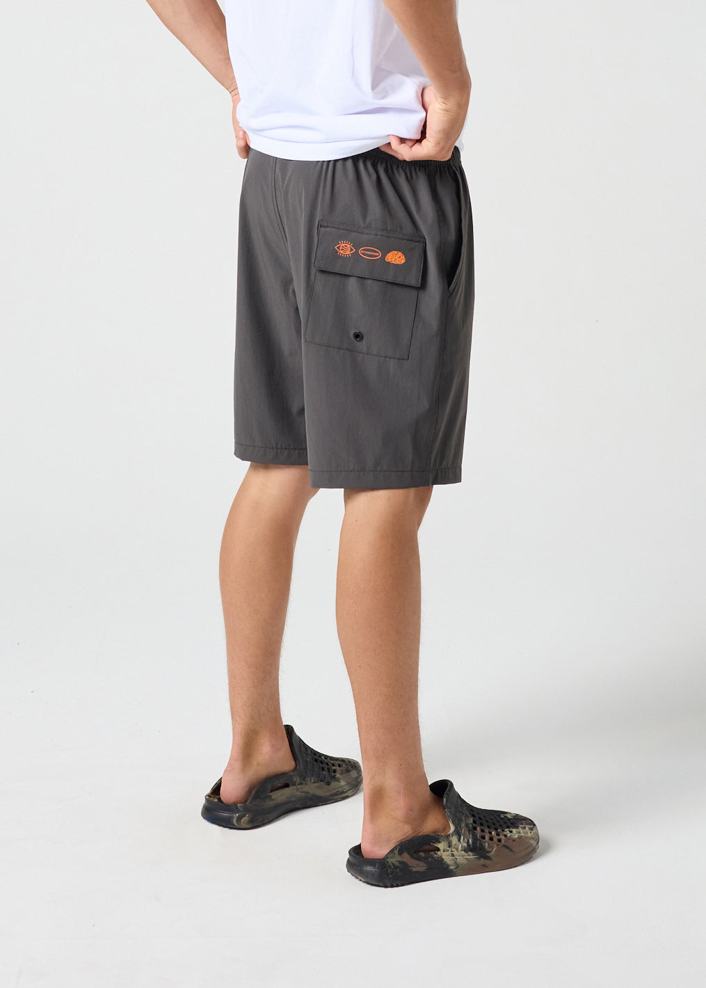DAILY RIDE OVAL GRAF SHORT : CHARCOAL