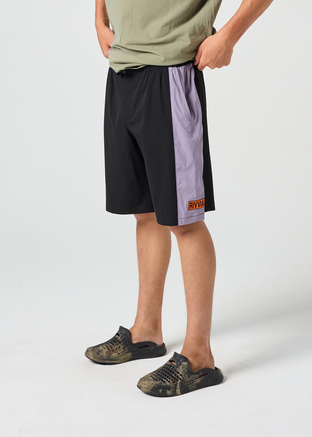 DAILY GRIND 20" BOX LOGO SHORT : BLACK PURPLE