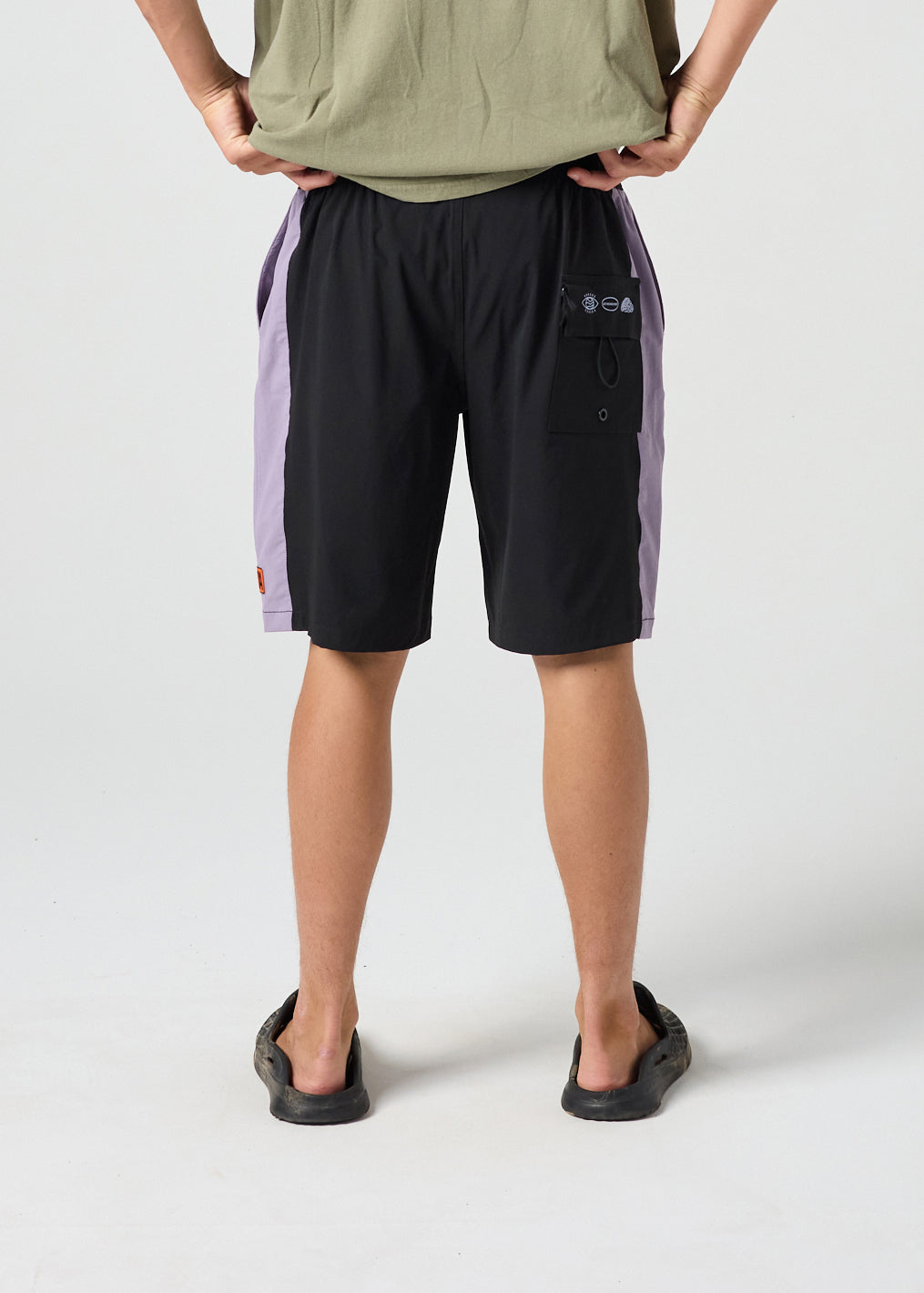 DAILY GRIND 20" BOX LOGO SHORT : BLACK PURPLE