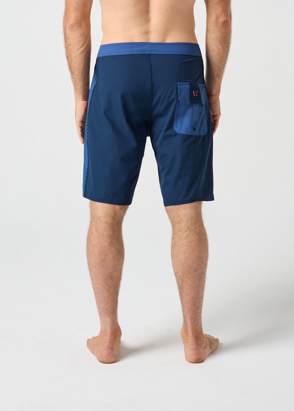 STEREO 19" ENVISION TRUNK : NAVY
