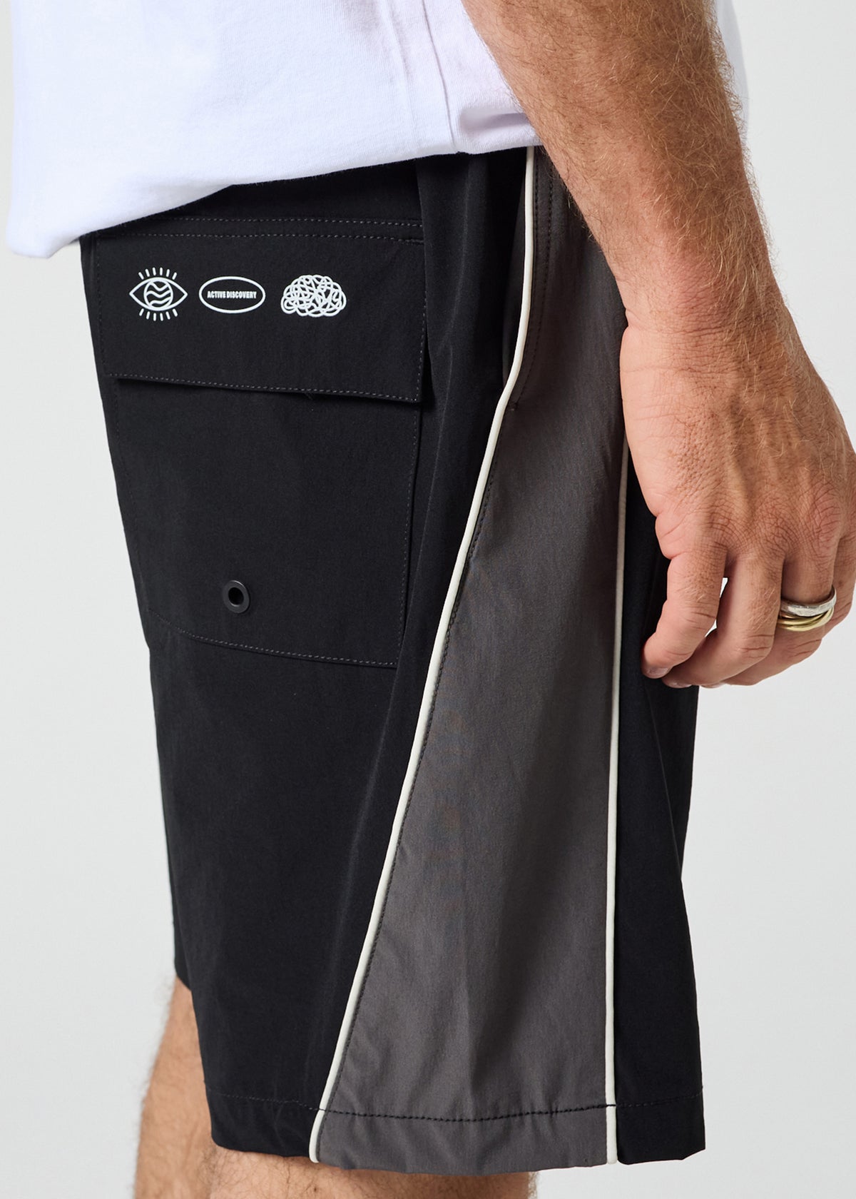DAILY RIDE 19" SHORT : BLACK CHARCOAL
