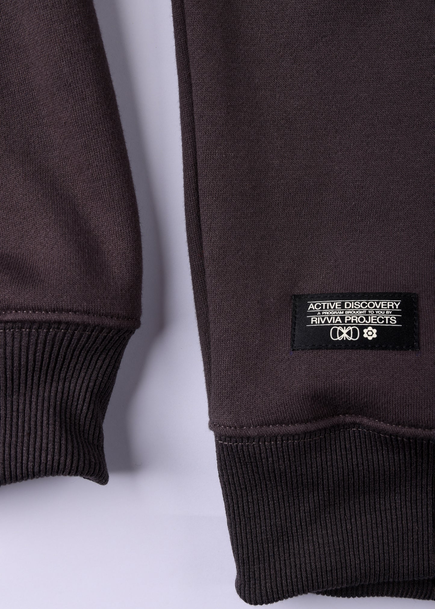 GRILL CREW : OFF BLACK