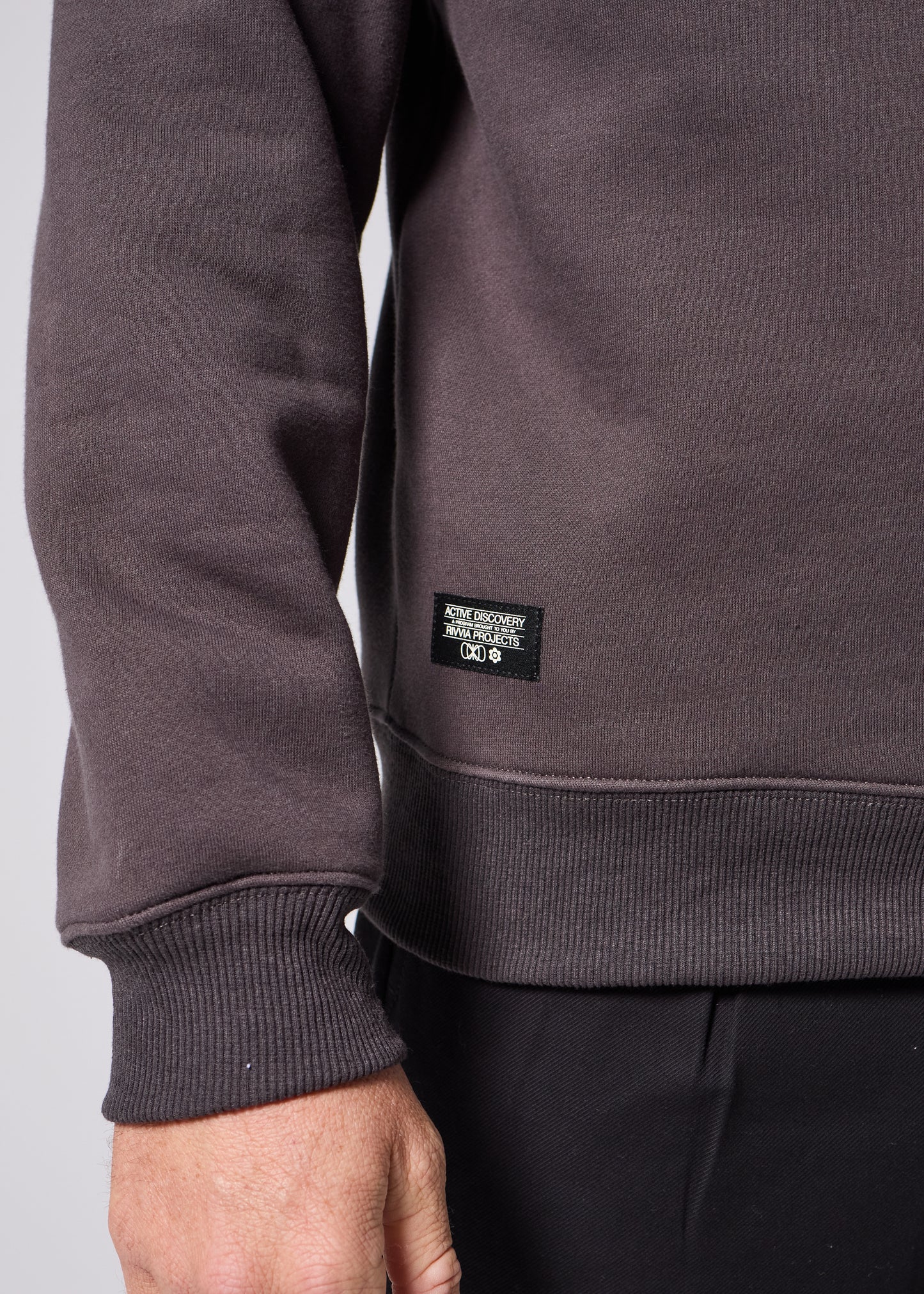 GRILL CREW : OFF BLACK