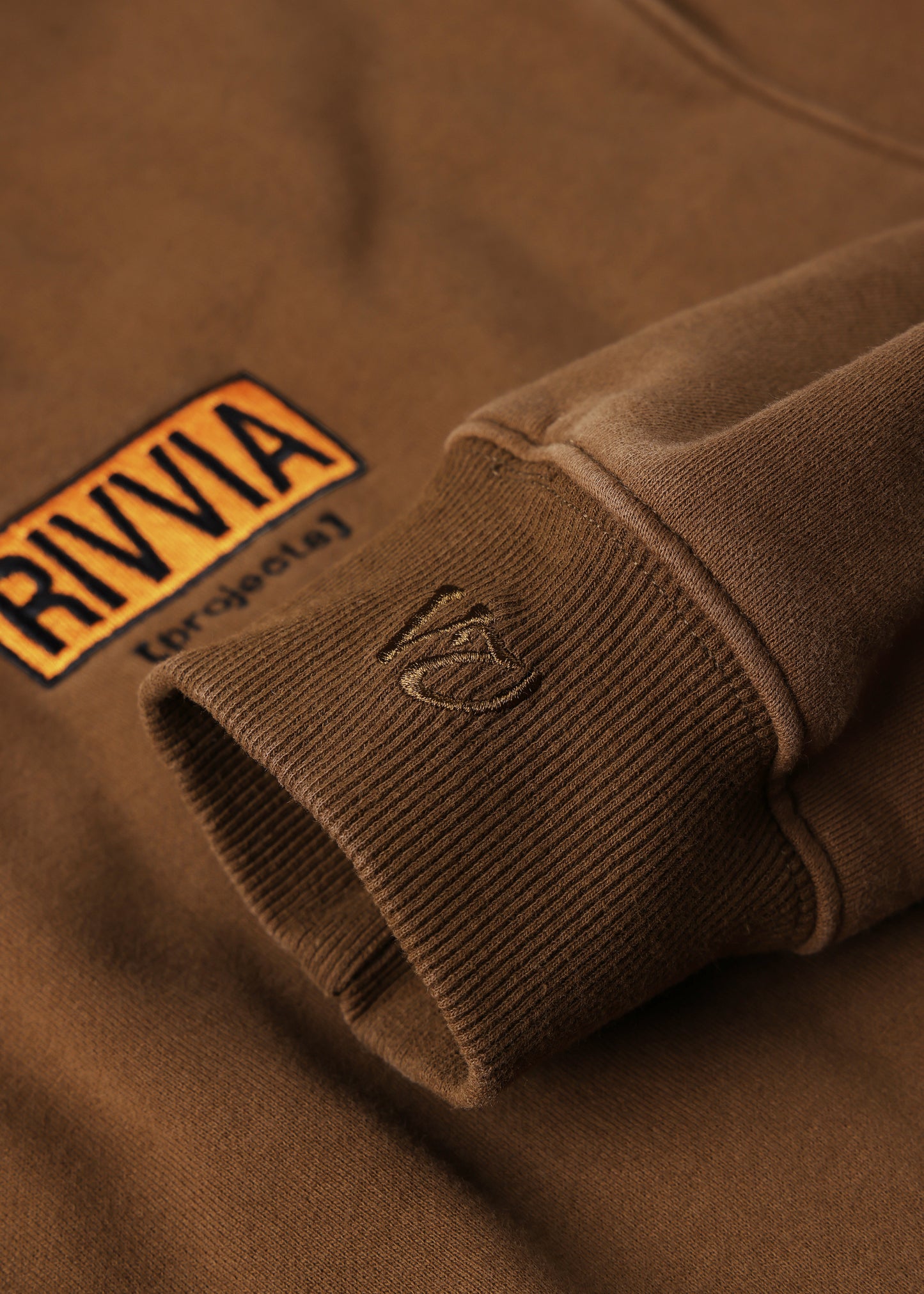 BOX LOGO HOOD : BROWN