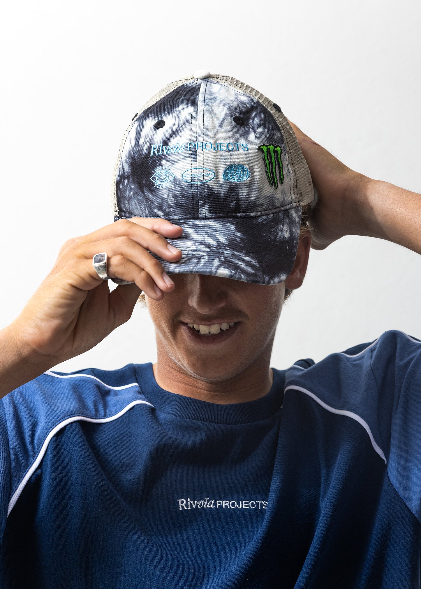 PROJECTS TRUCKER : BLACK BONE