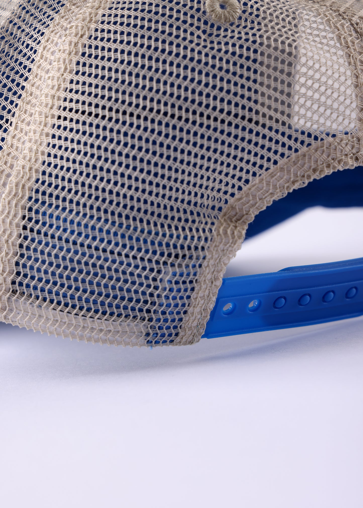 TESTIMONY CAP : BLUE