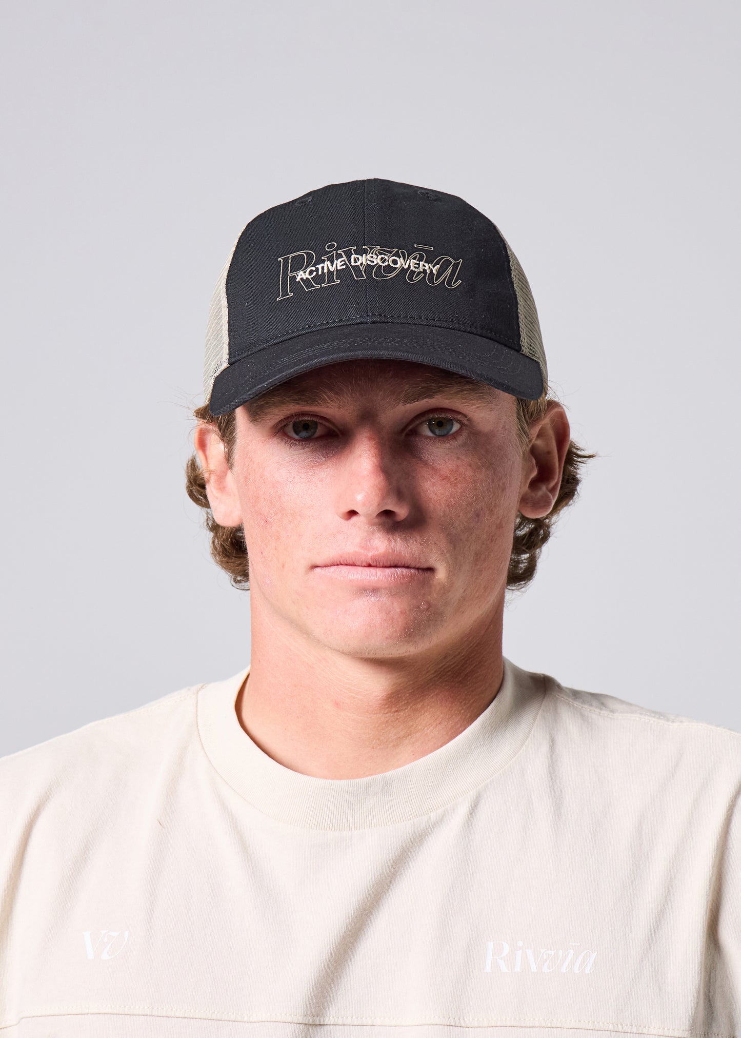 ACTIVE DISCOVERY TRUCKER : BLACK WHITE
