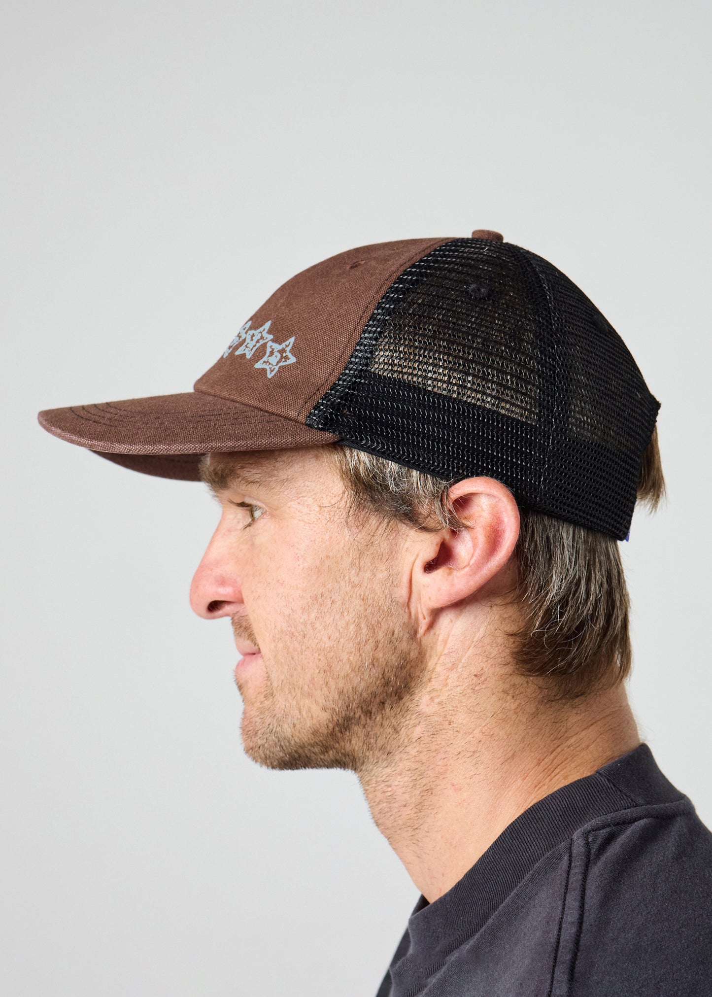 STARS TRUCKER CAP : BROWN BLUE