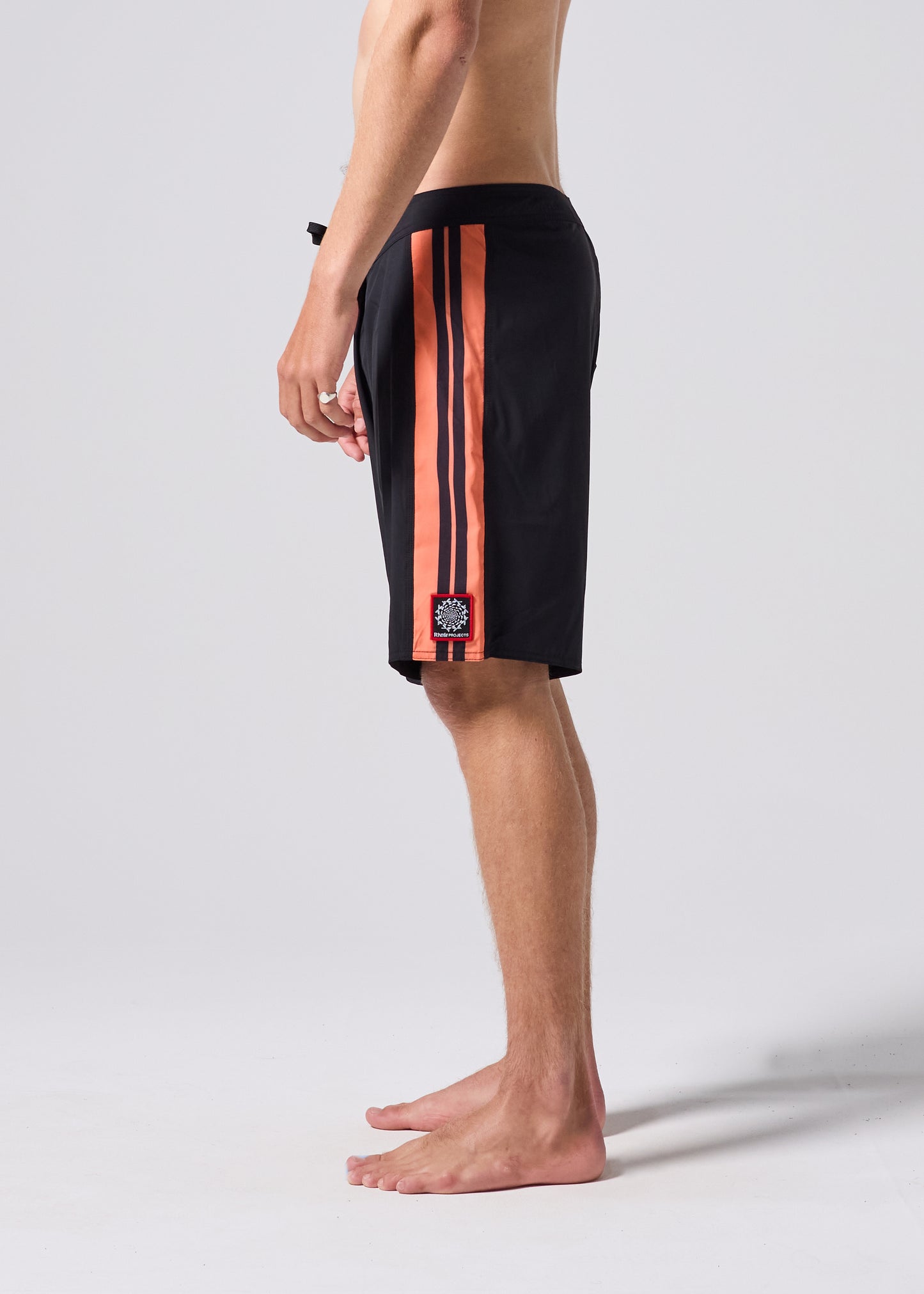 STEREO 19" DIMENSION TRUNK : BLACK ORANGE