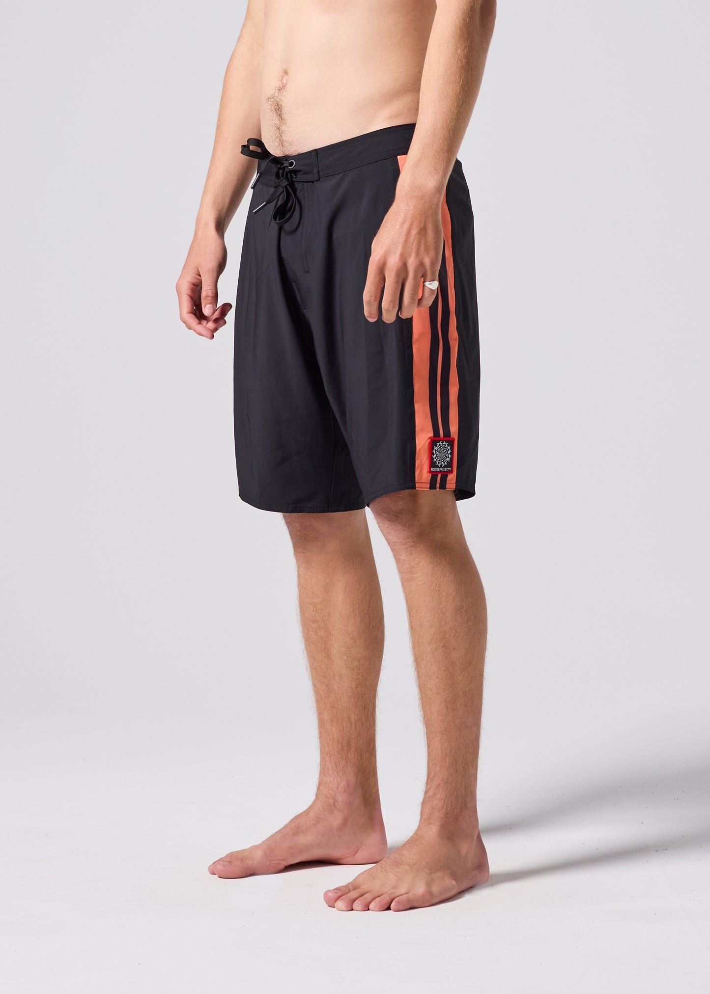 STEREO 19" DIMENSION TRUNK : BLACK ORANGE